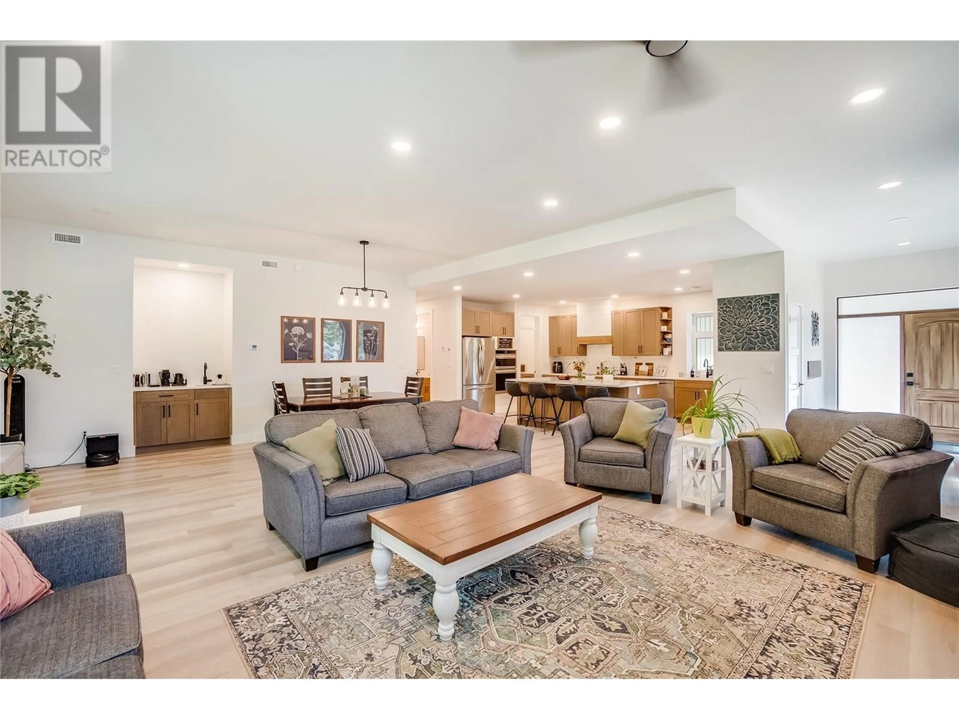 Unknown for 2640 10TH AVENUE, Castlegar British Columbia V1N2T9