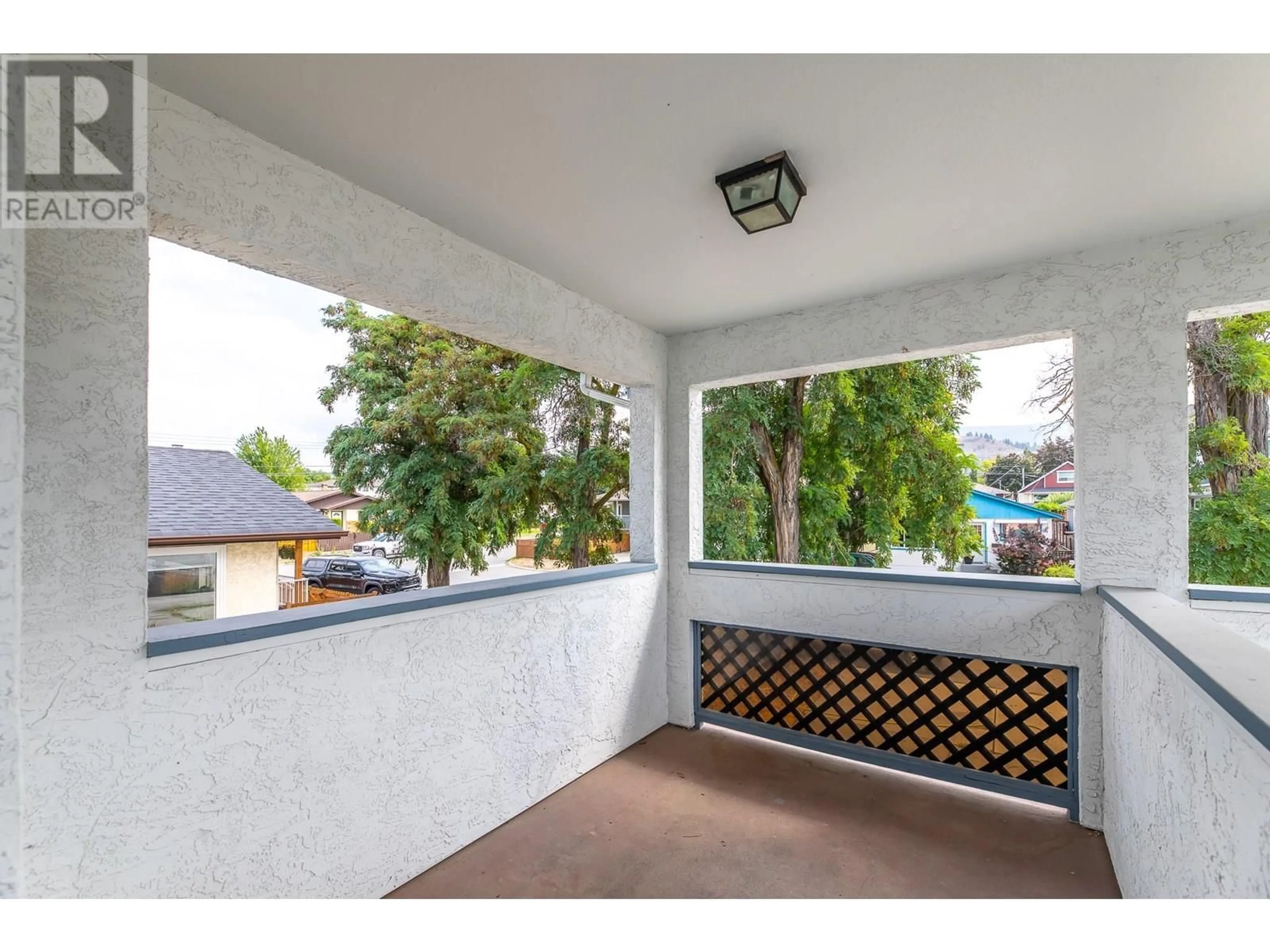 Patio, street for 201 - 1123 KING STREET, Penticton British Columbia V2A4S8