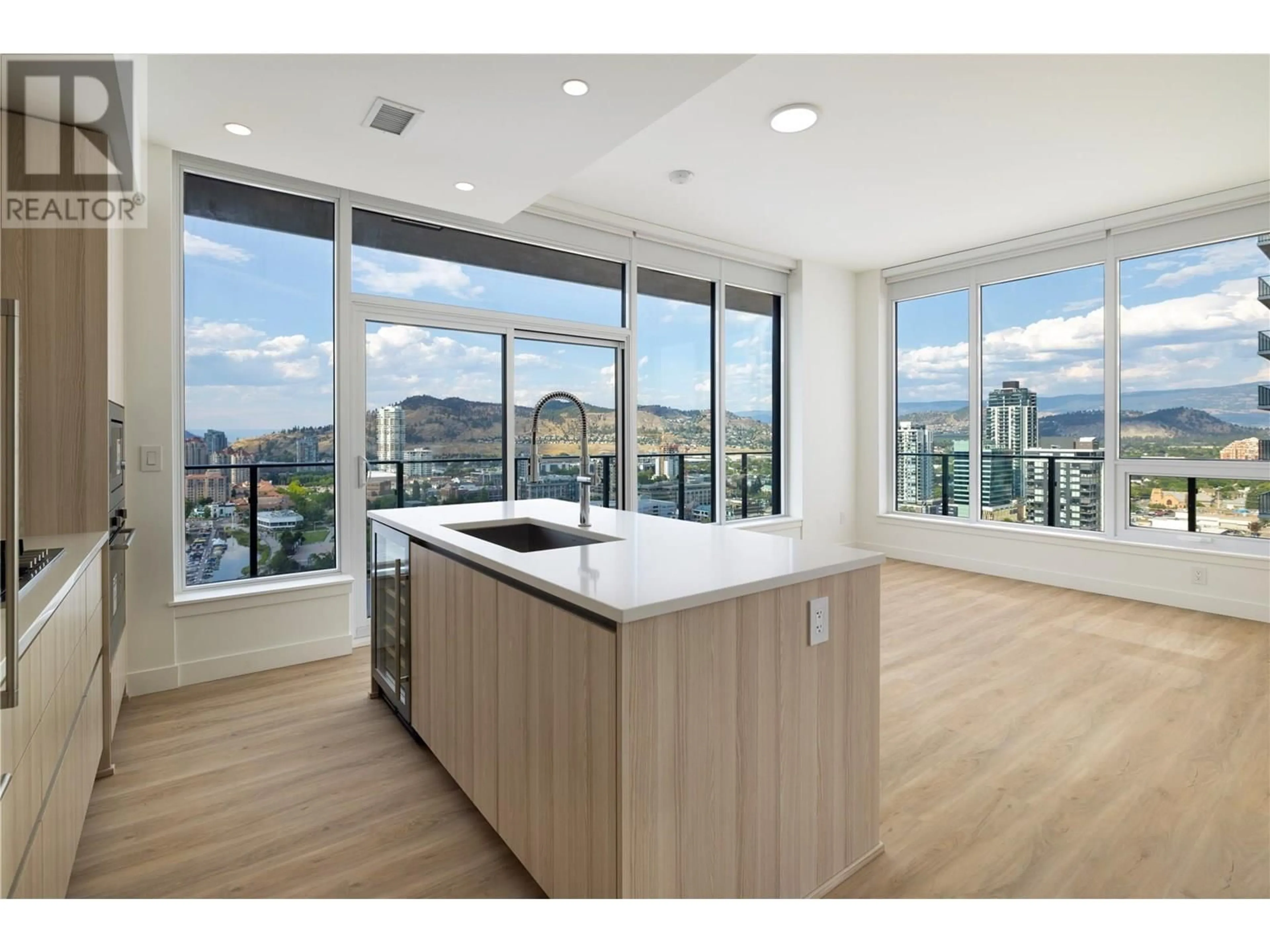 Open concept kitchen, unknown for 2102 - 238 LEON AVENUE, Kelowna British Columbia V1Y6H9