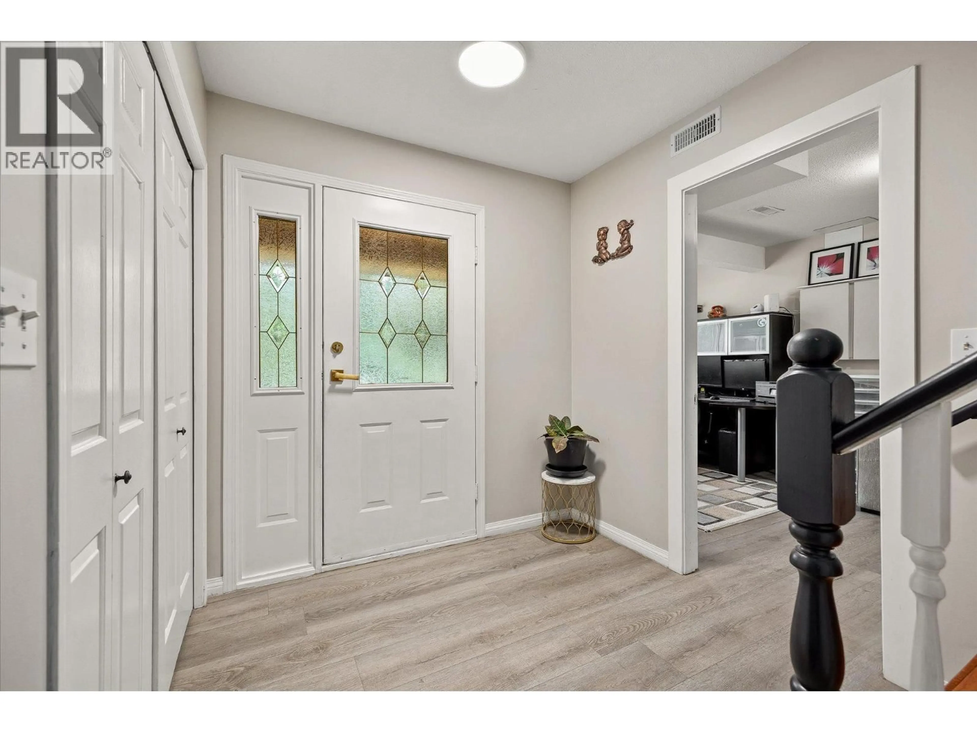 Indoor entryway for 3140 COVENTRY CRESCENT, West Kelowna British Columbia V4T1E3