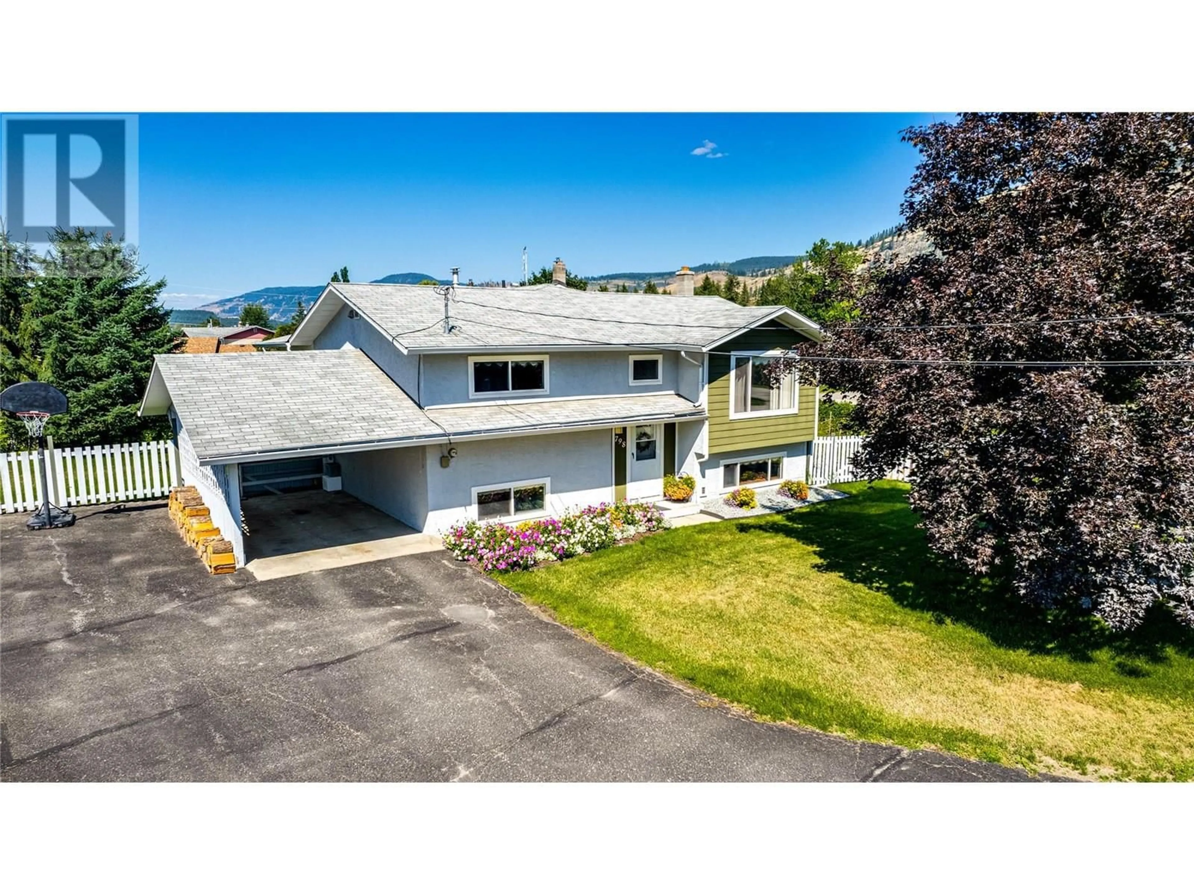 A pic from outside/outdoor area/front of a property/back of a property/a pic from drone, street for 798 ARBUTUS ROAD, Lumby British Columbia V0E2G7