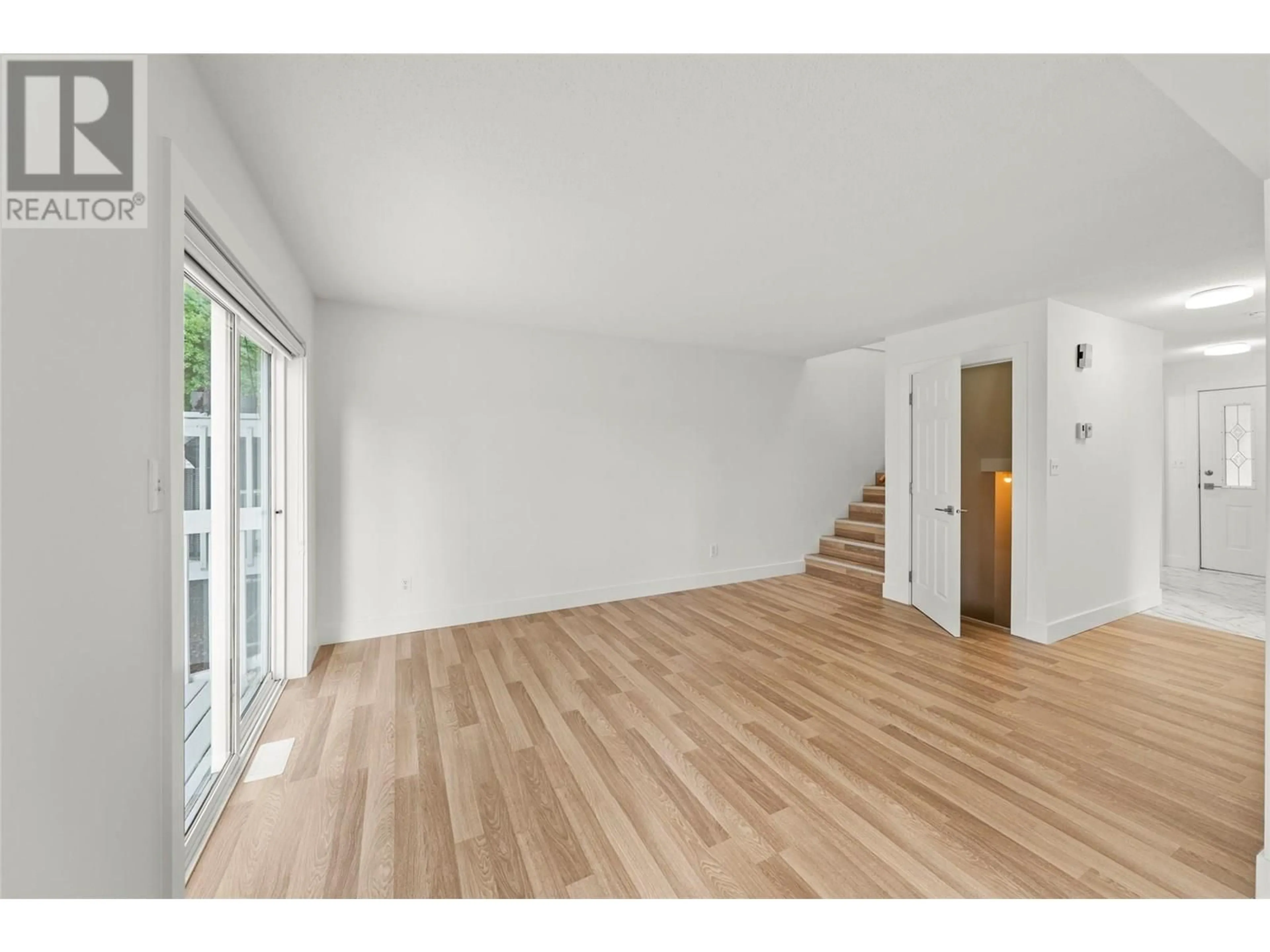 Unknown for 101 - 2990 SOUTH MAIN STREET, Penticton British Columbia V2A5J6