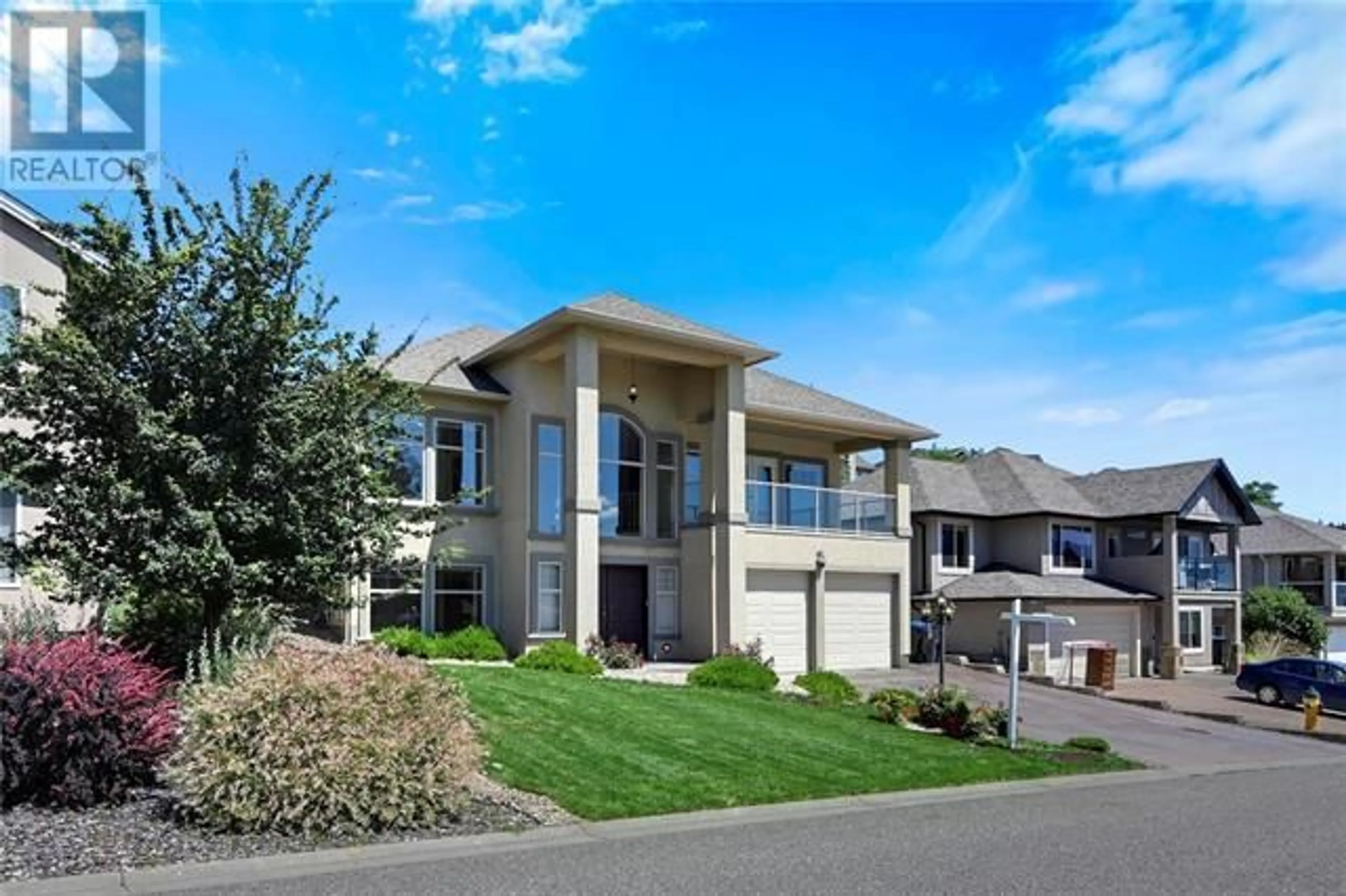 Home with vinyl exterior material, unknown for 1726 MARKHAM COURT, Kelowna British Columbia V1V2W1