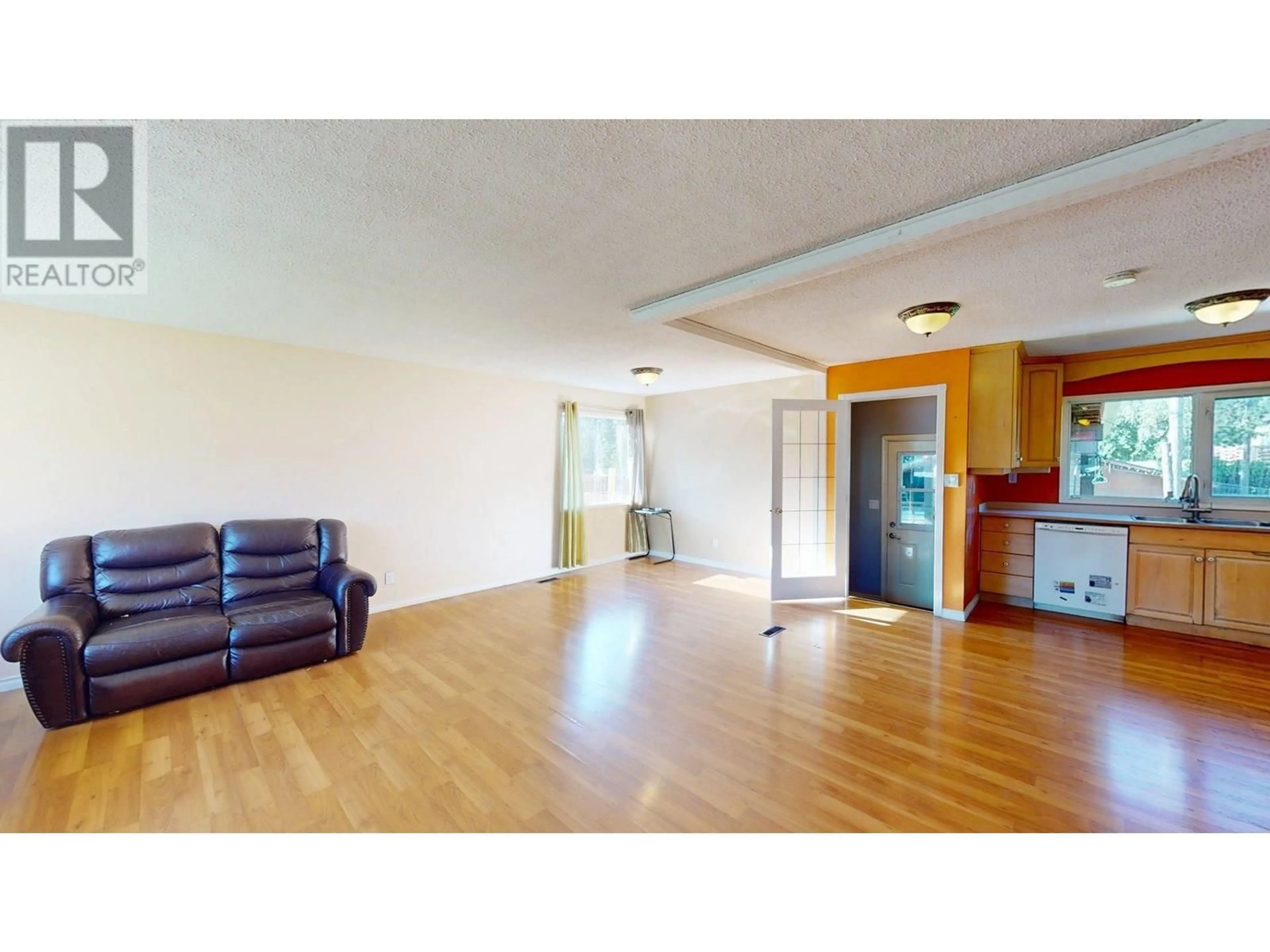 A pic of a room for 2220 ALMOND STREET, Elkford British Columbia V0B1H0