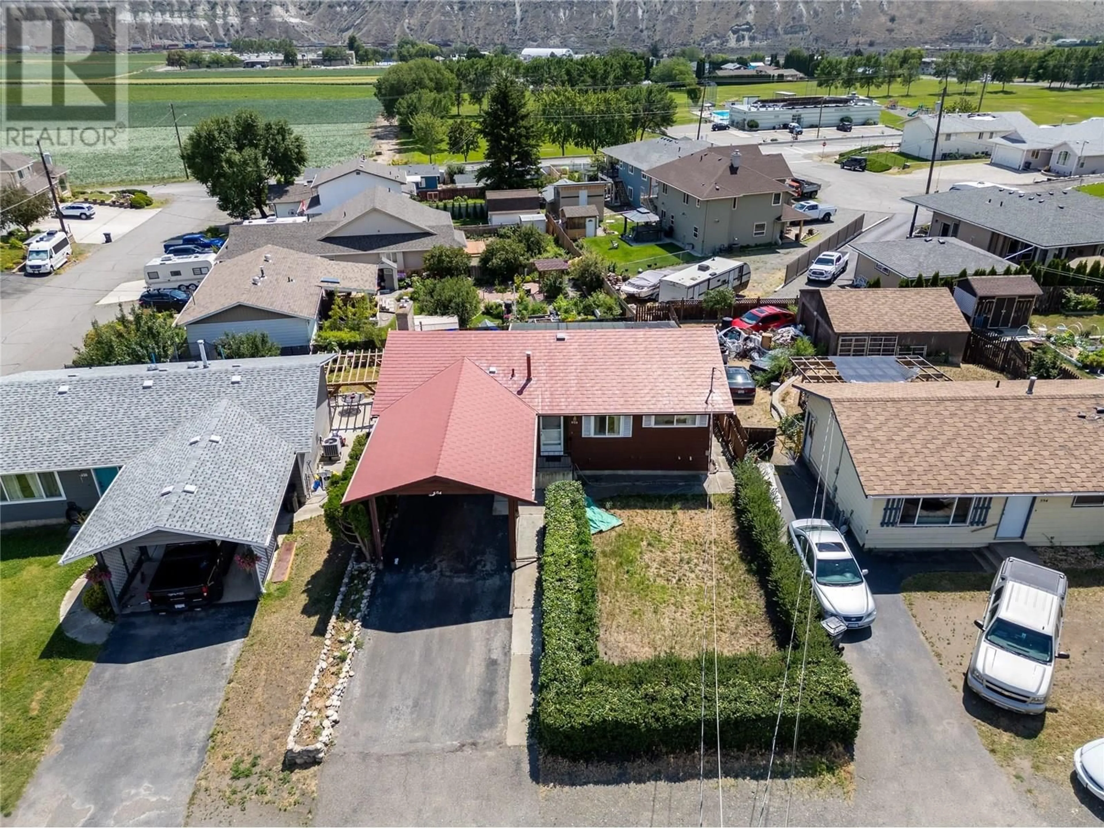 A pic from outside/outdoor area/front of a property/back of a property/a pic from drone, street for 604 PINE STREET, Ashcroft British Columbia V0K1A0