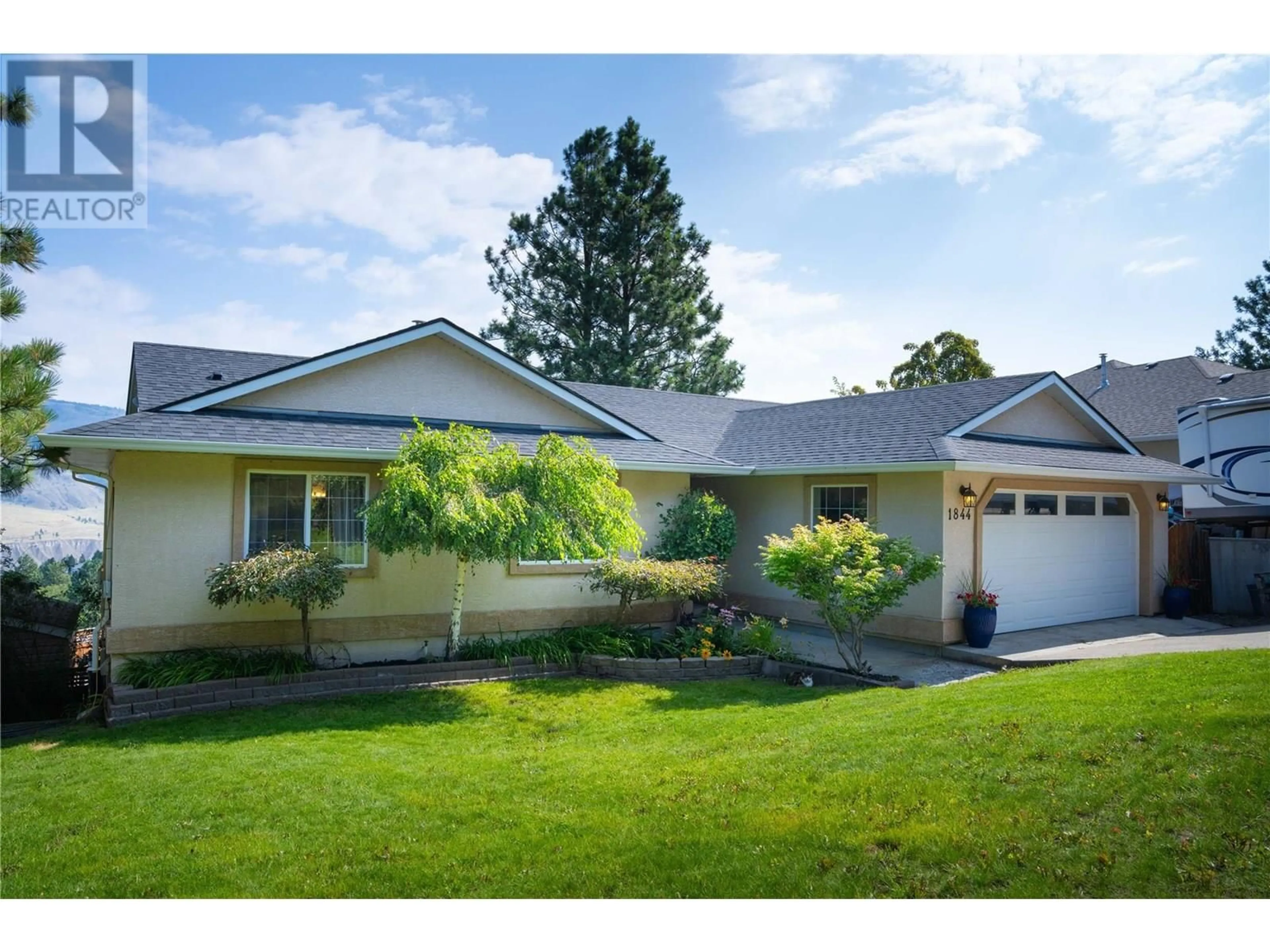 Home with vinyl exterior material, unknown for 1844 COLDWATER DRIVE, Kamloops British Columbia V2E2R3