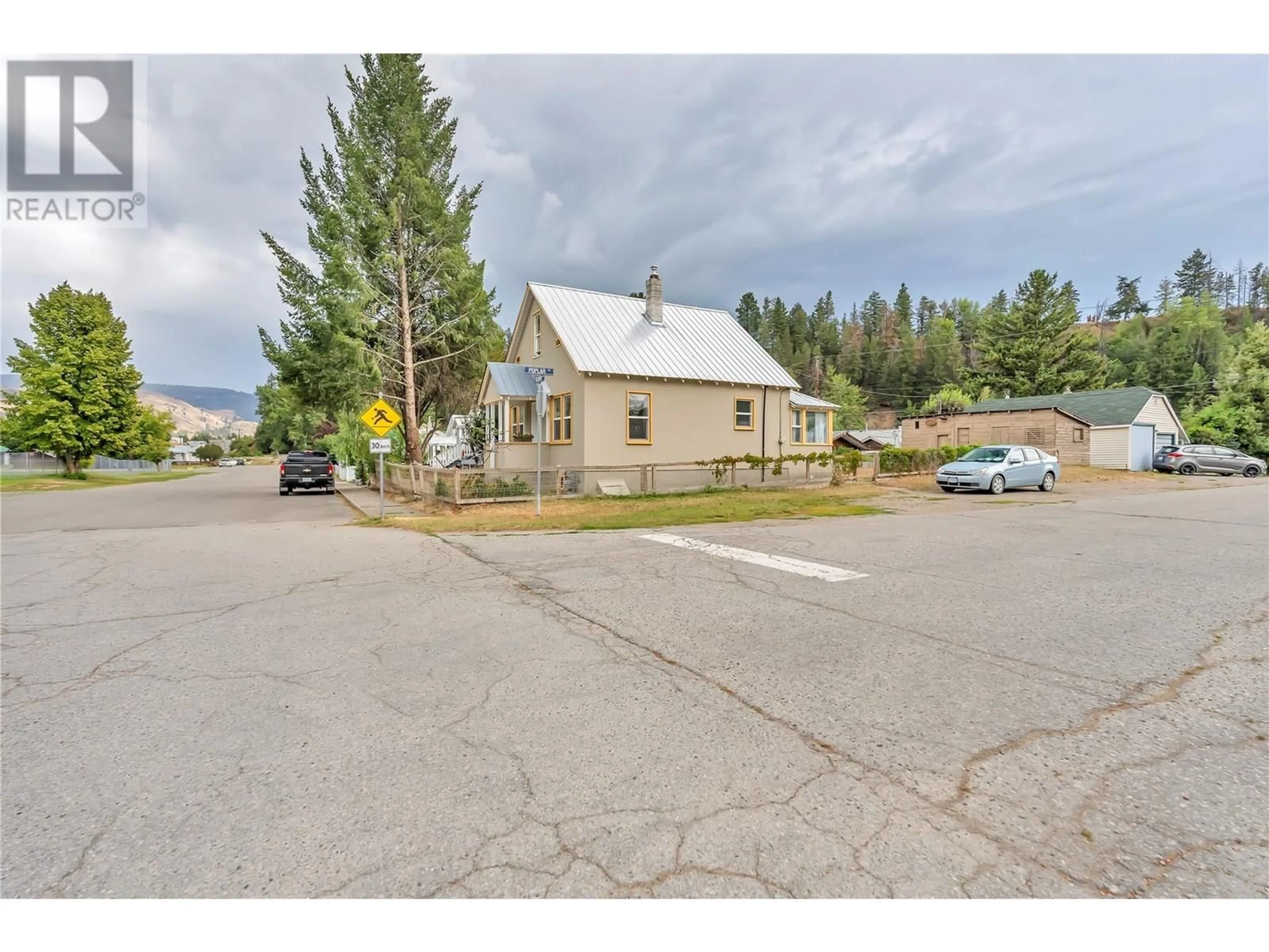 A pic from outside/outdoor area/front of a property/back of a property/a pic from drone, unknown for 252 ALLISON AVE OTHER, Princeton British Columbia V0X1W0