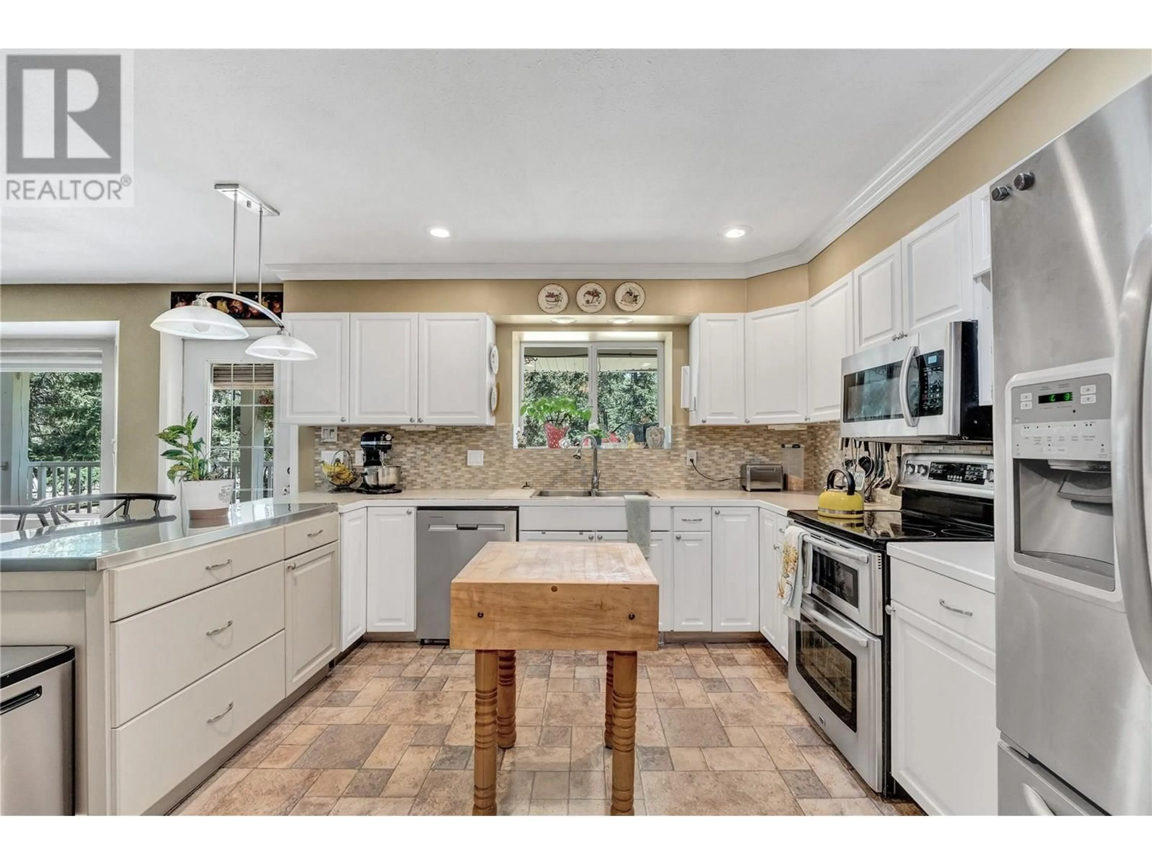 Open concept kitchen, ceramic/tile floor for 1110 HIGHWAY 5A OTHER, Princeton British Columbia V0X1W0