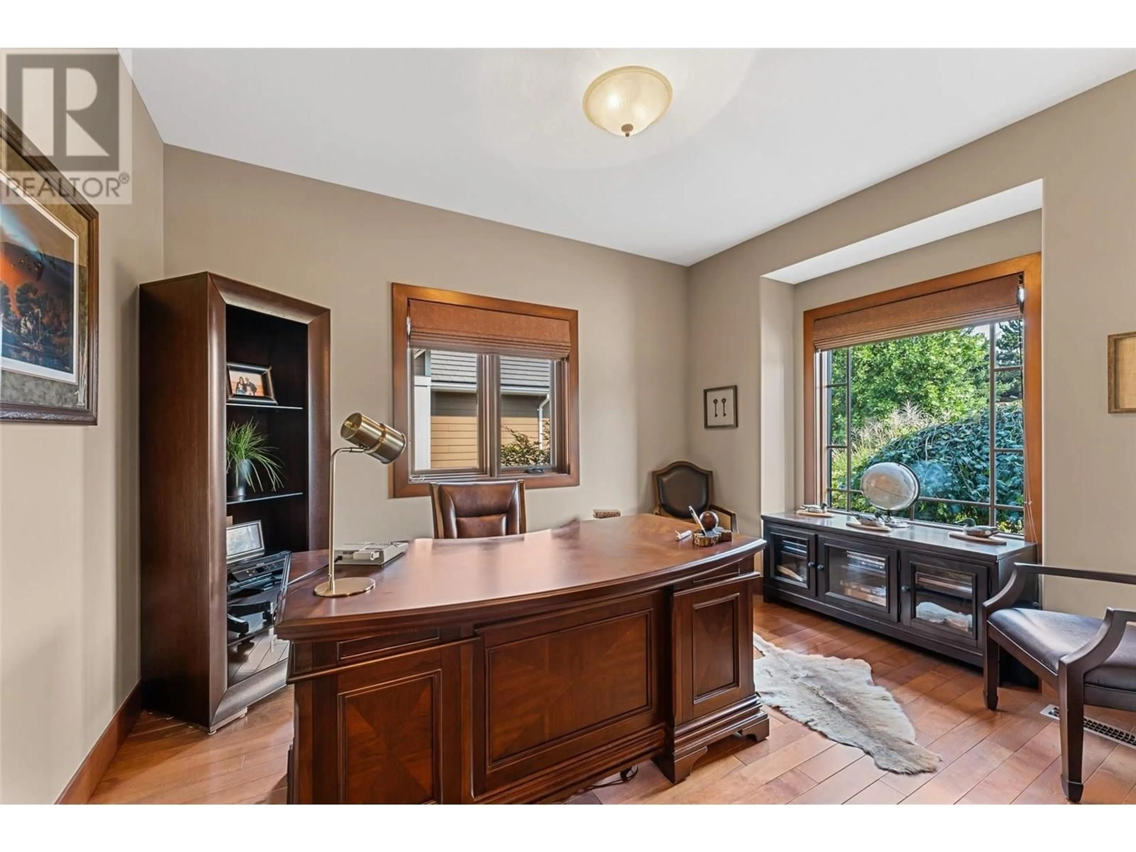 A pic of a room for 137 - 4450 GORDON DRIVE, Kelowna British Columbia V1W1T1