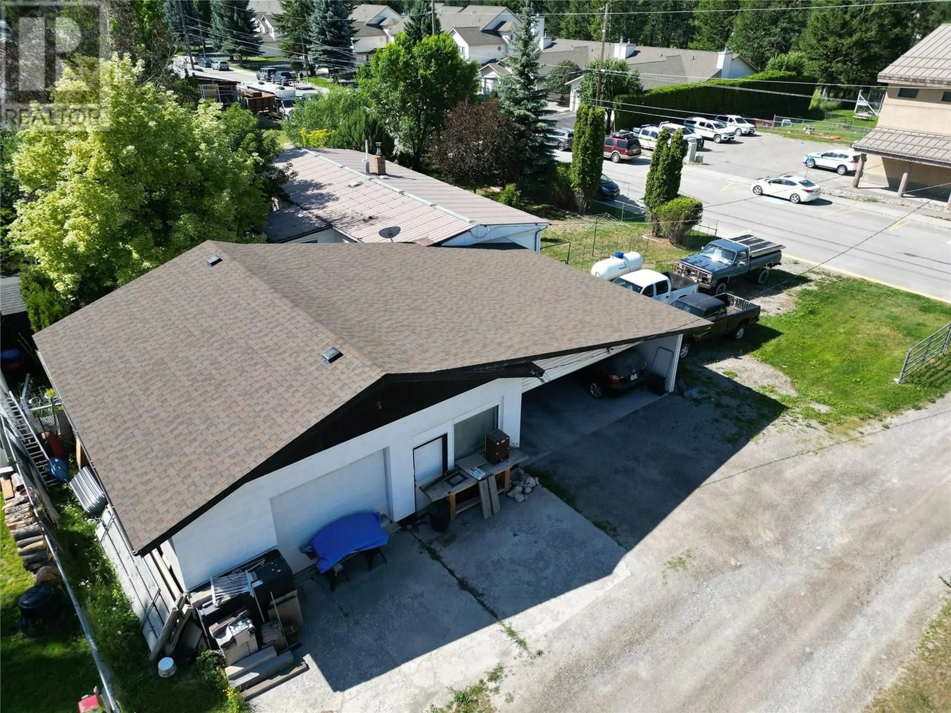 A pic from outside/outdoor area/front of a property/back of a property/a pic from drone, unknown for 7516 COLUMBIA AVENUE, Radium Hot Springs British Columbia V0A1M0