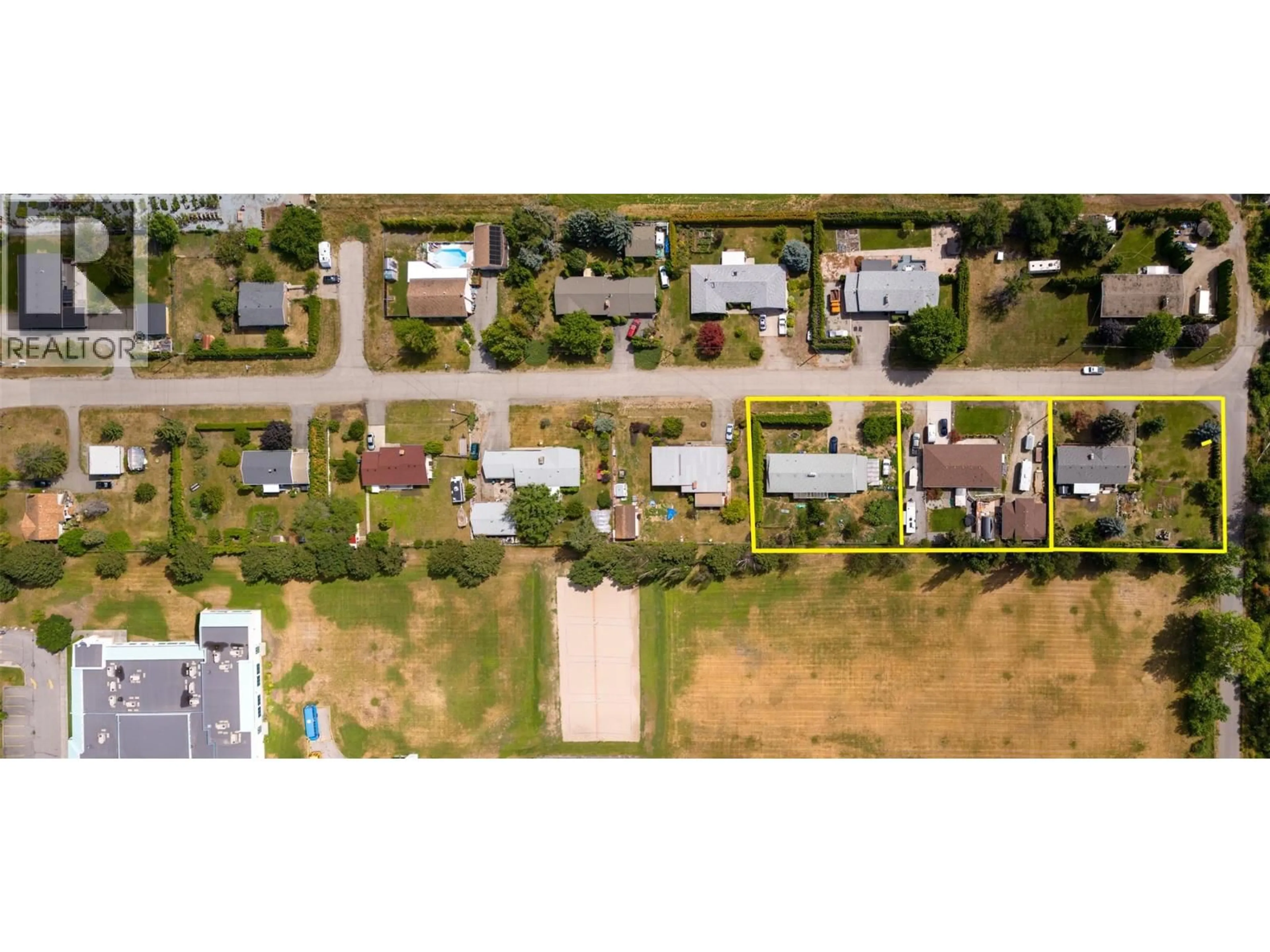 A pic from outside/outdoor area/front of a property/back of a property/a pic from drone, street for 3240 ST. AMAND ROAD, Kelowna British Columbia V1W3P1