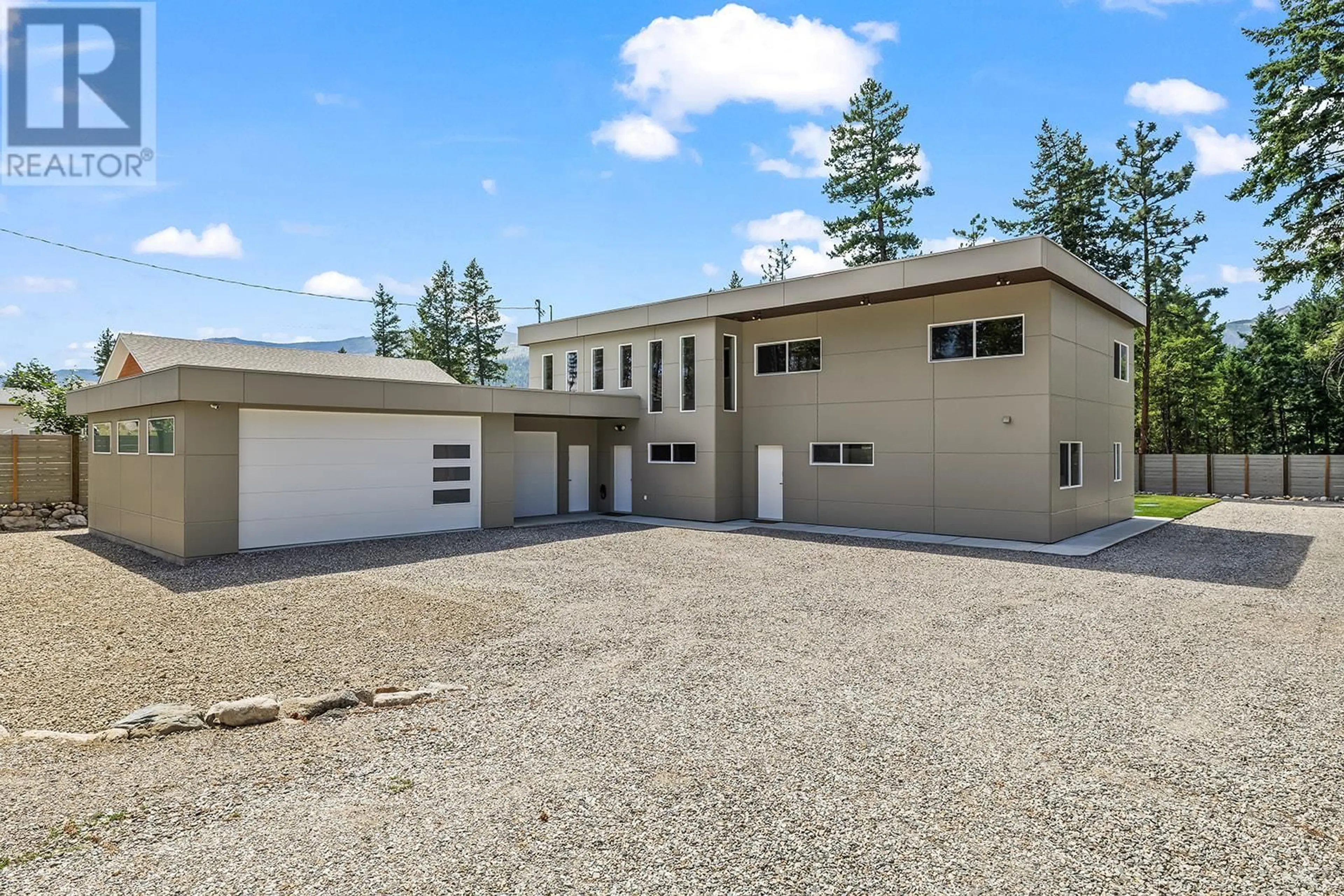 Unknown for 7141 DUNWATERS ROAD, Kelowna British Columbia V1Z3W5