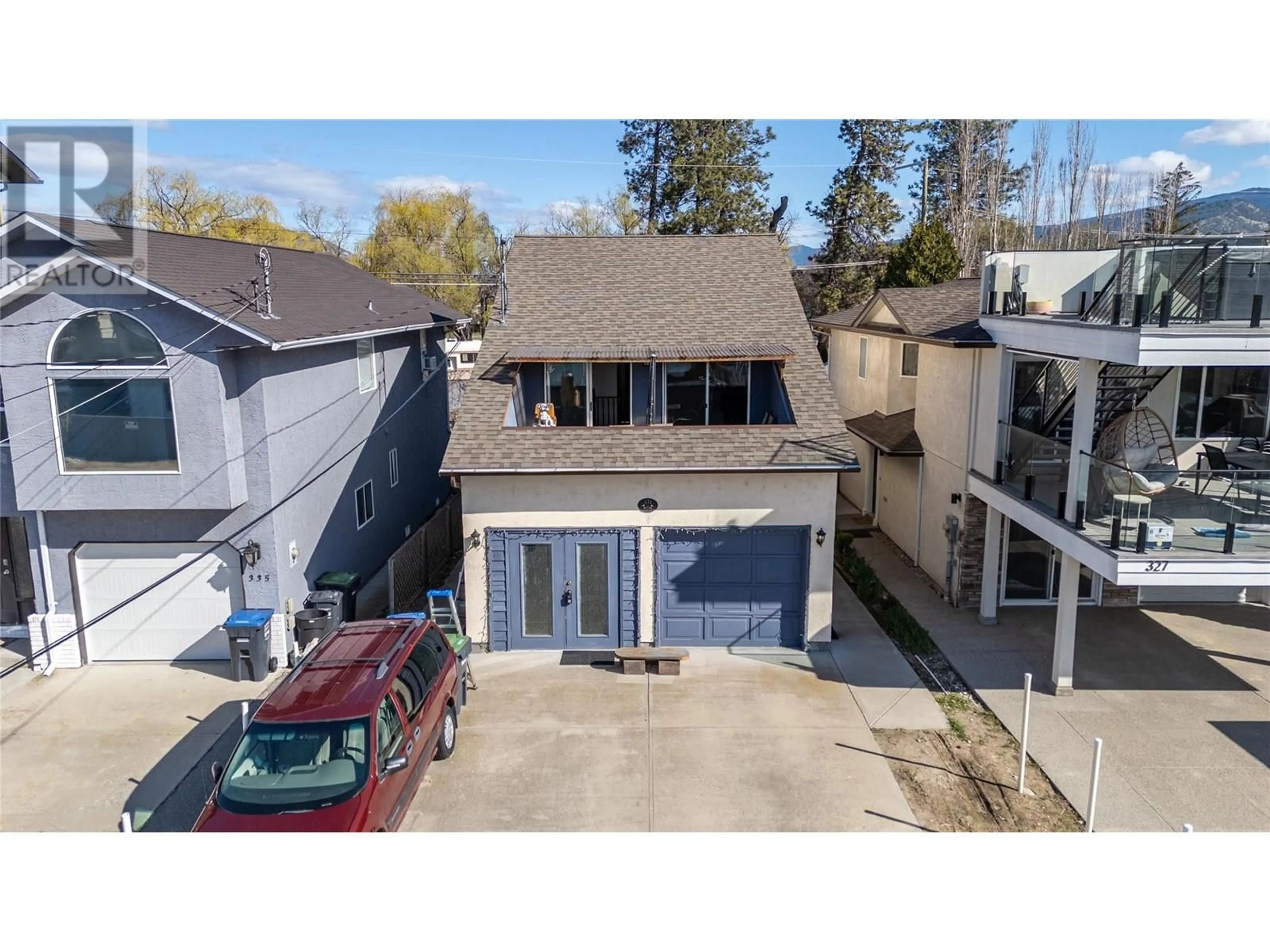 A pic from outside/outdoor area/front of a property/back of a property/a pic from drone, street for 331 SUDBURY AVENUE, Penticton British Columbia V2A8M7