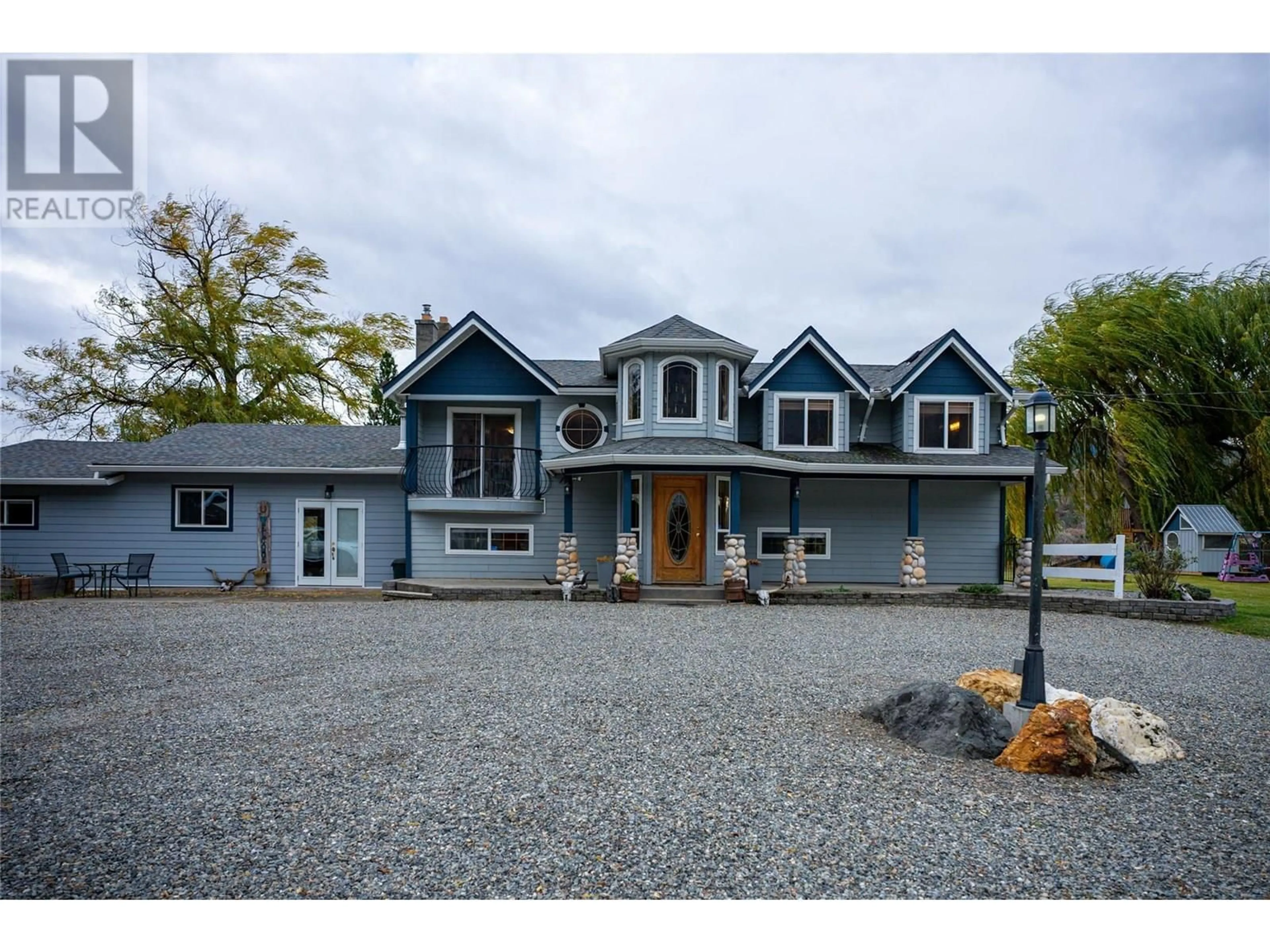 Home with vinyl exterior material, unknown for 392 TEAL ROAD, Kamloops British Columbia V2H1S5