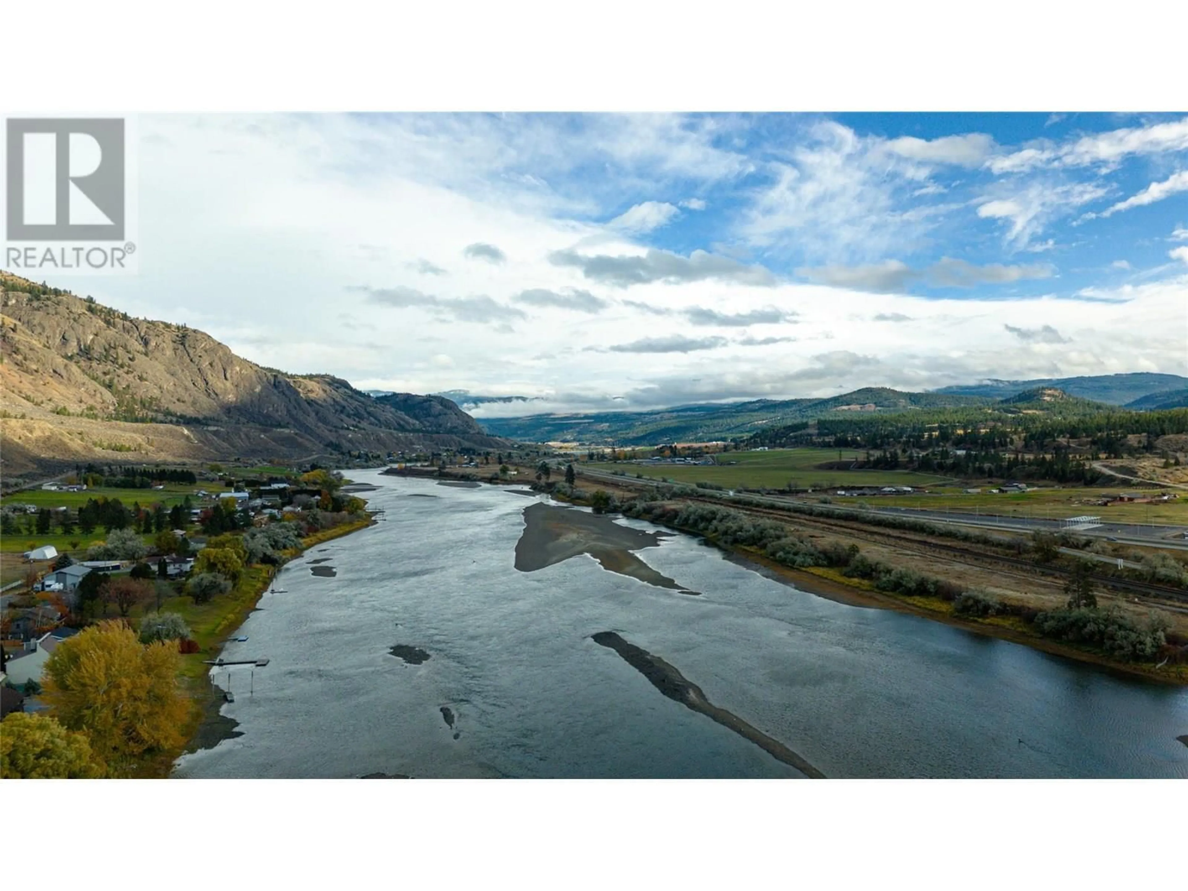 A pic from outside/outdoor area/front of a property/back of a property/a pic from drone, water/lake/river/ocean view for 392 TEAL ROAD, Kamloops British Columbia V2H1S5