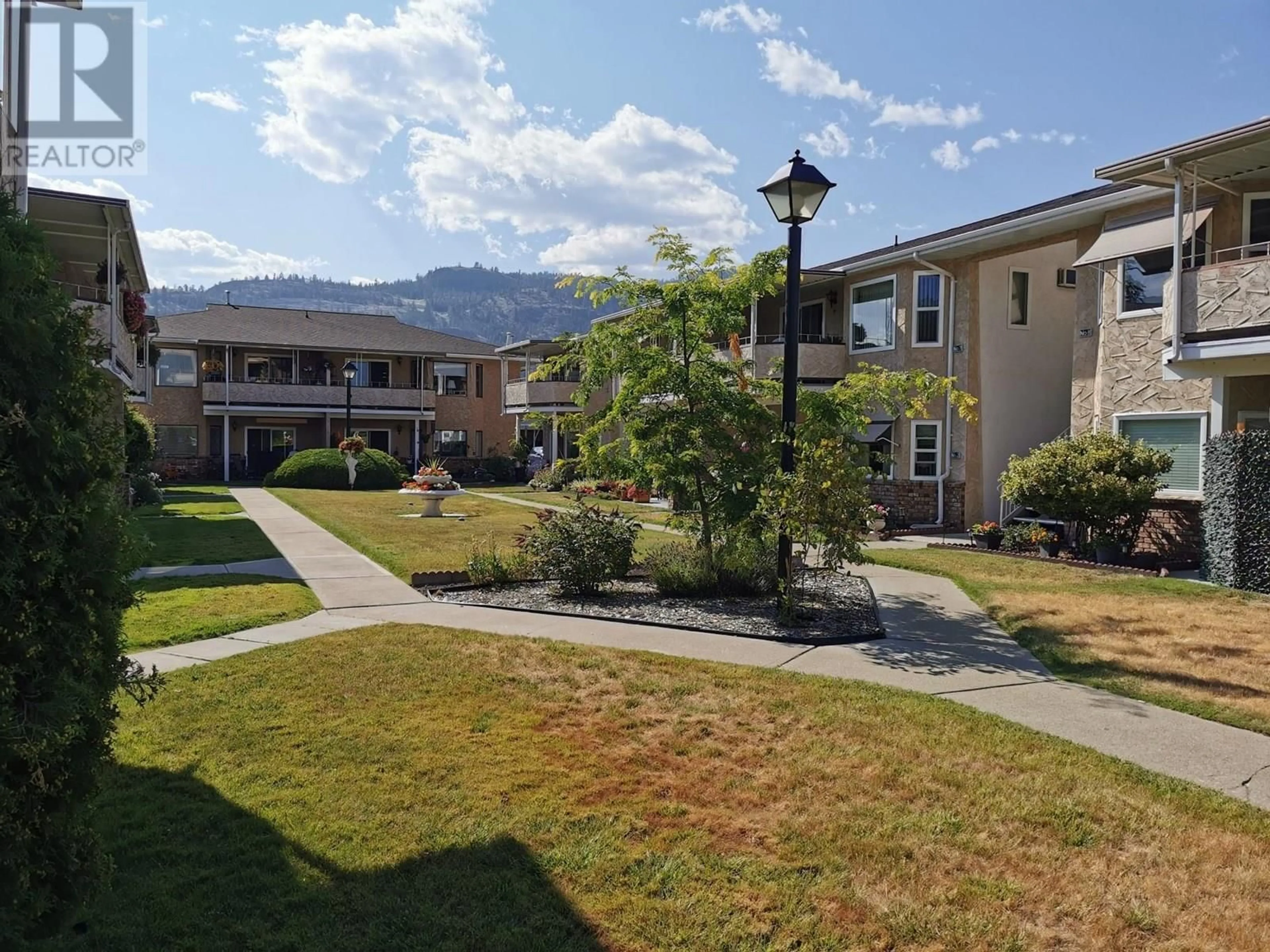 Patio, mountain view for 11 - 13620 VICTORIA ROAD NORTH, Summerland British Columbia V0H1Z0
