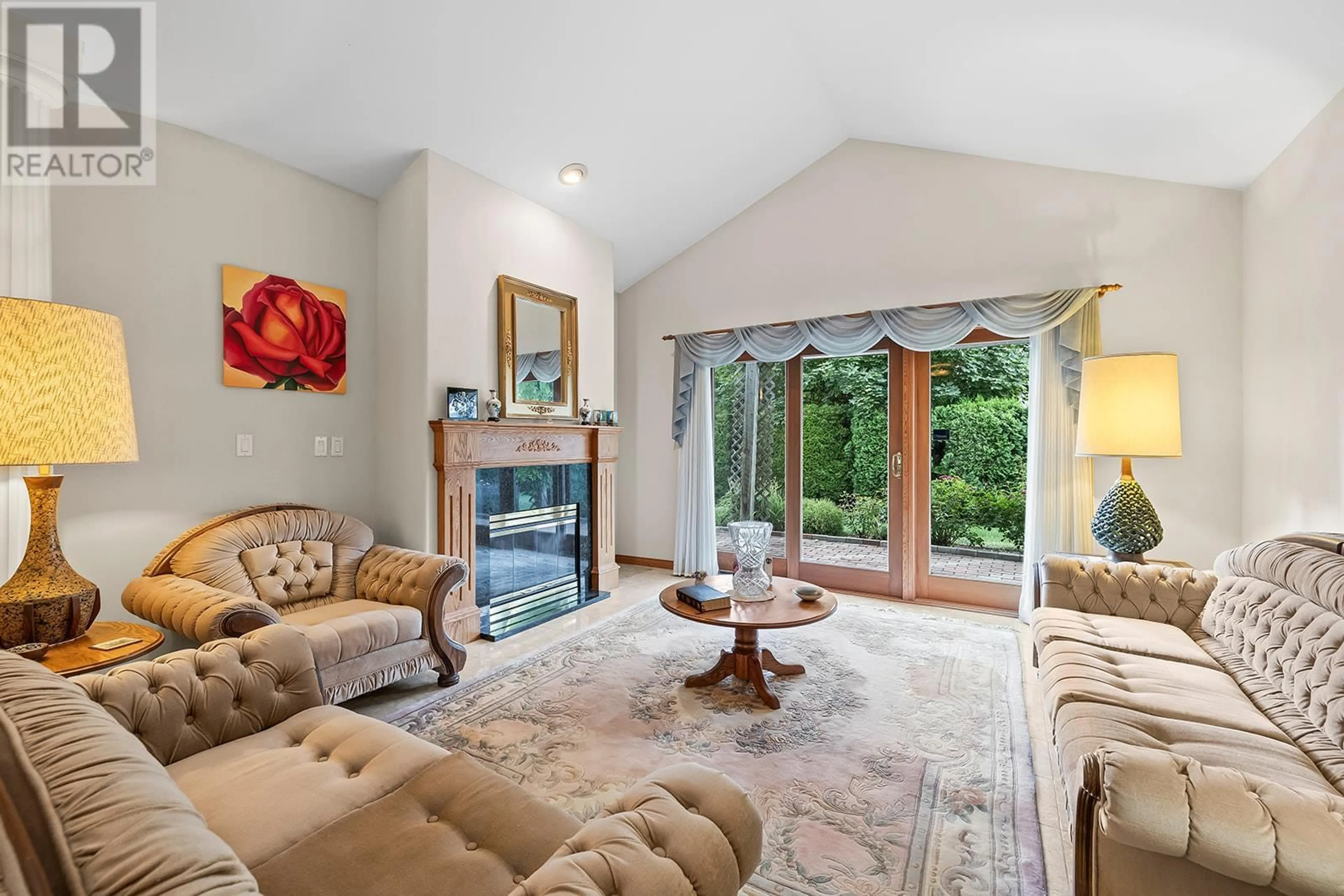 Living room with furniture, unknown for 463 CARONA CRESCENT, Kelowna British Columbia V1W3C6