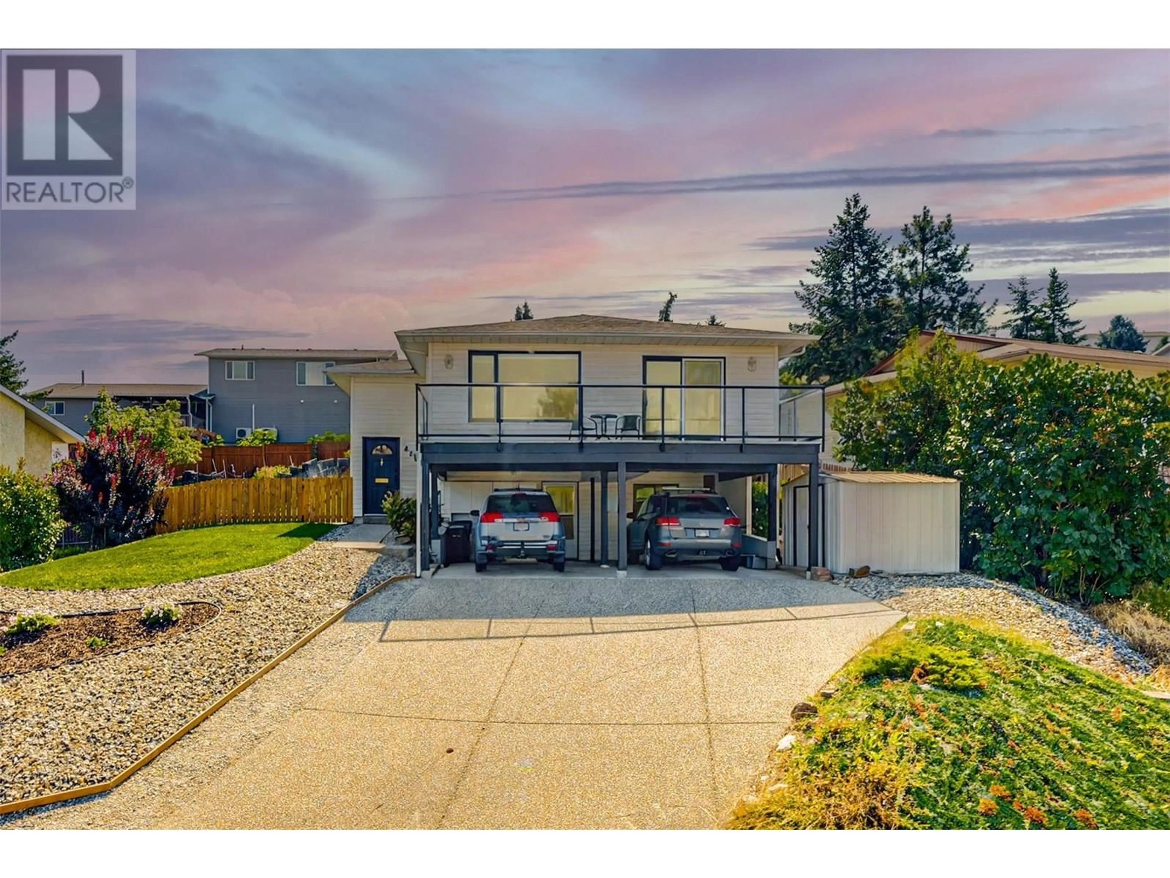 A pic from outside/outdoor area/front of a property/back of a property/a pic from drone, street for 4304 WESTVIEW DRIVE, Vernon British Columbia V1T7M6