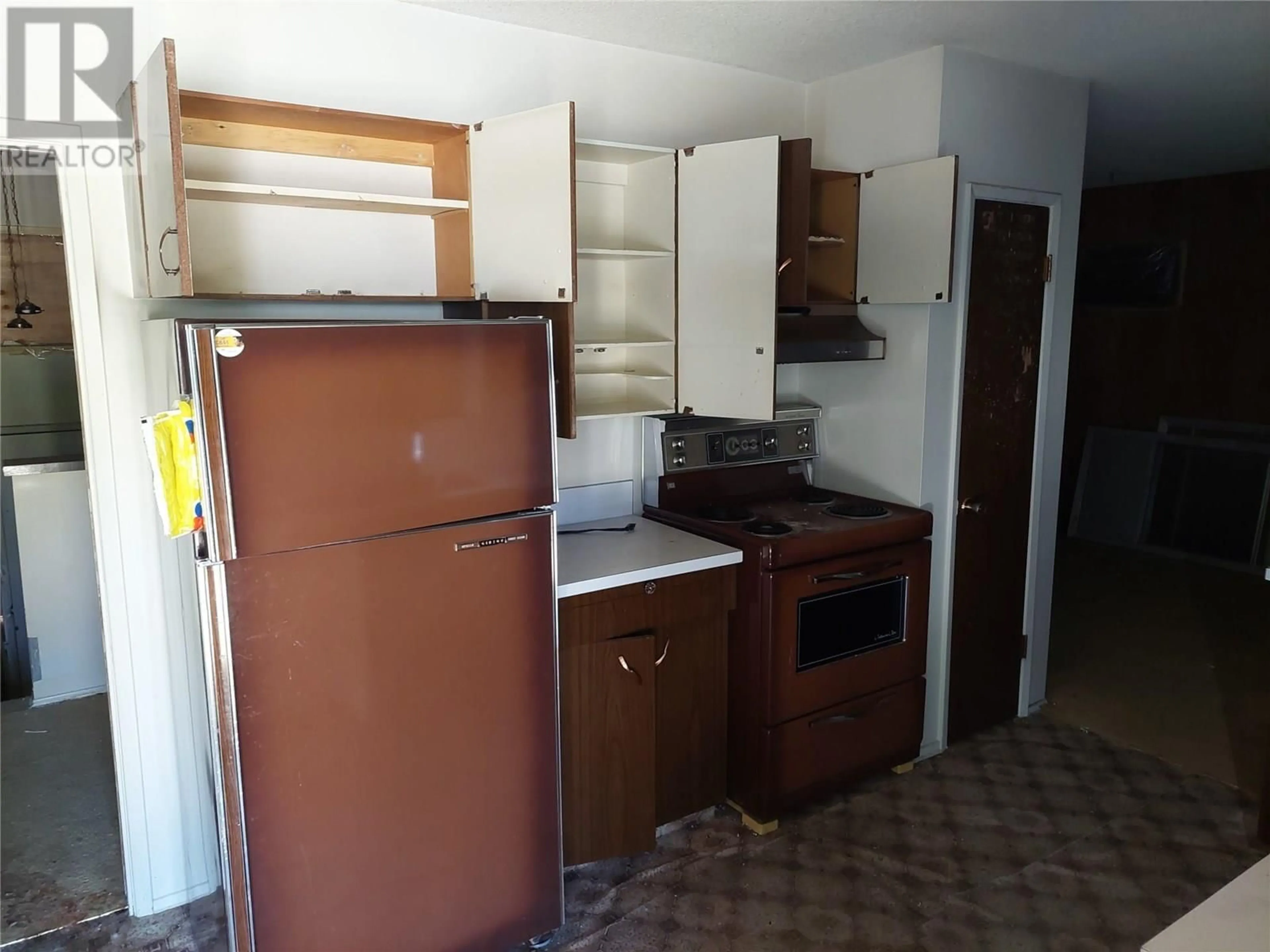 Standard kitchen, unknown for 1706 HIGH ROAD, Kelowna British Columbia V1Y7C1
