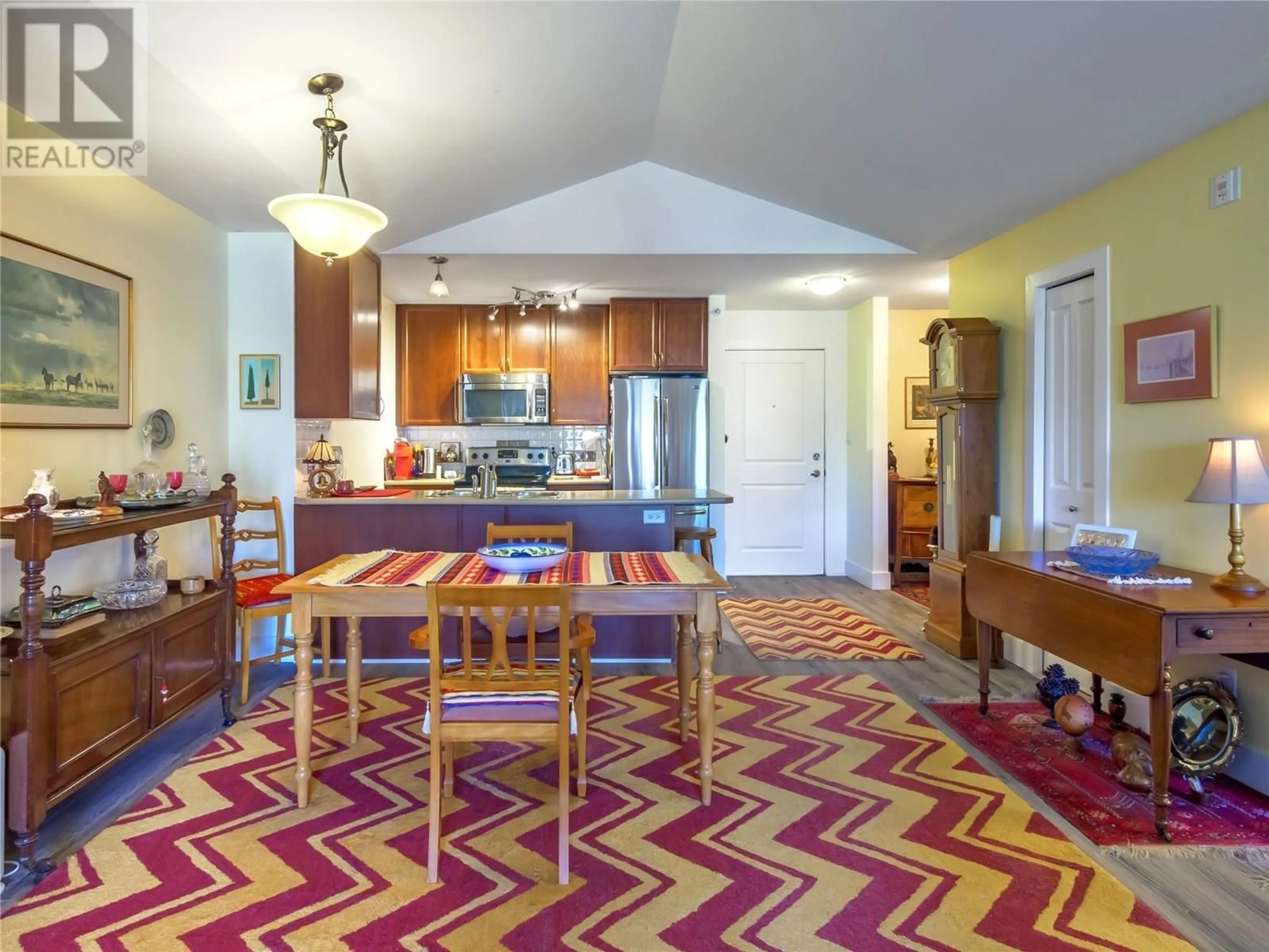 Open concept kitchen, unknown for 410 - 256 HASTINGS AVENUE, Penticton British Columbia V2A2V6