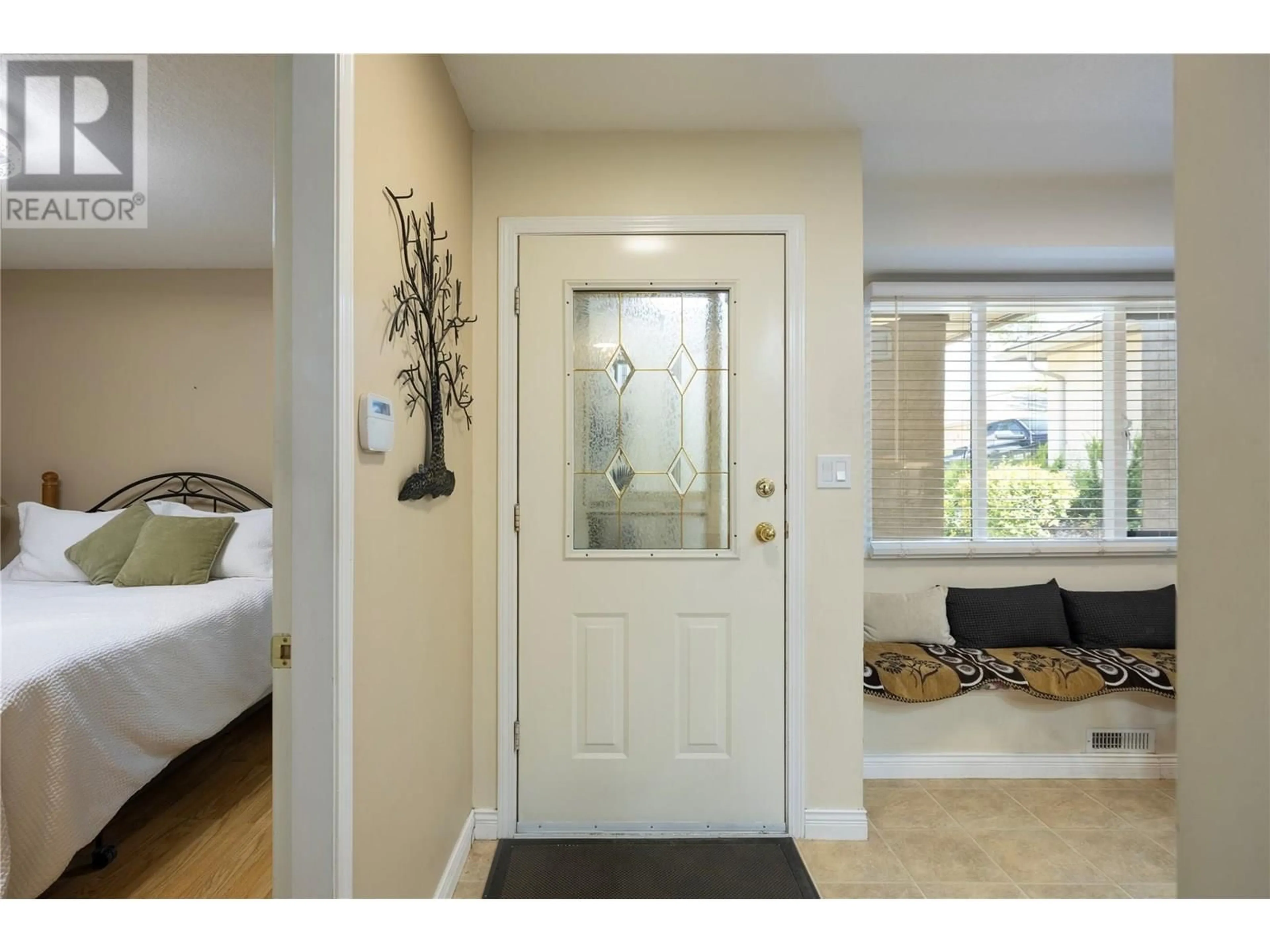 Indoor entryway for 69 - 1400 14 AVENUE, Vernon British Columbia V1B2S9