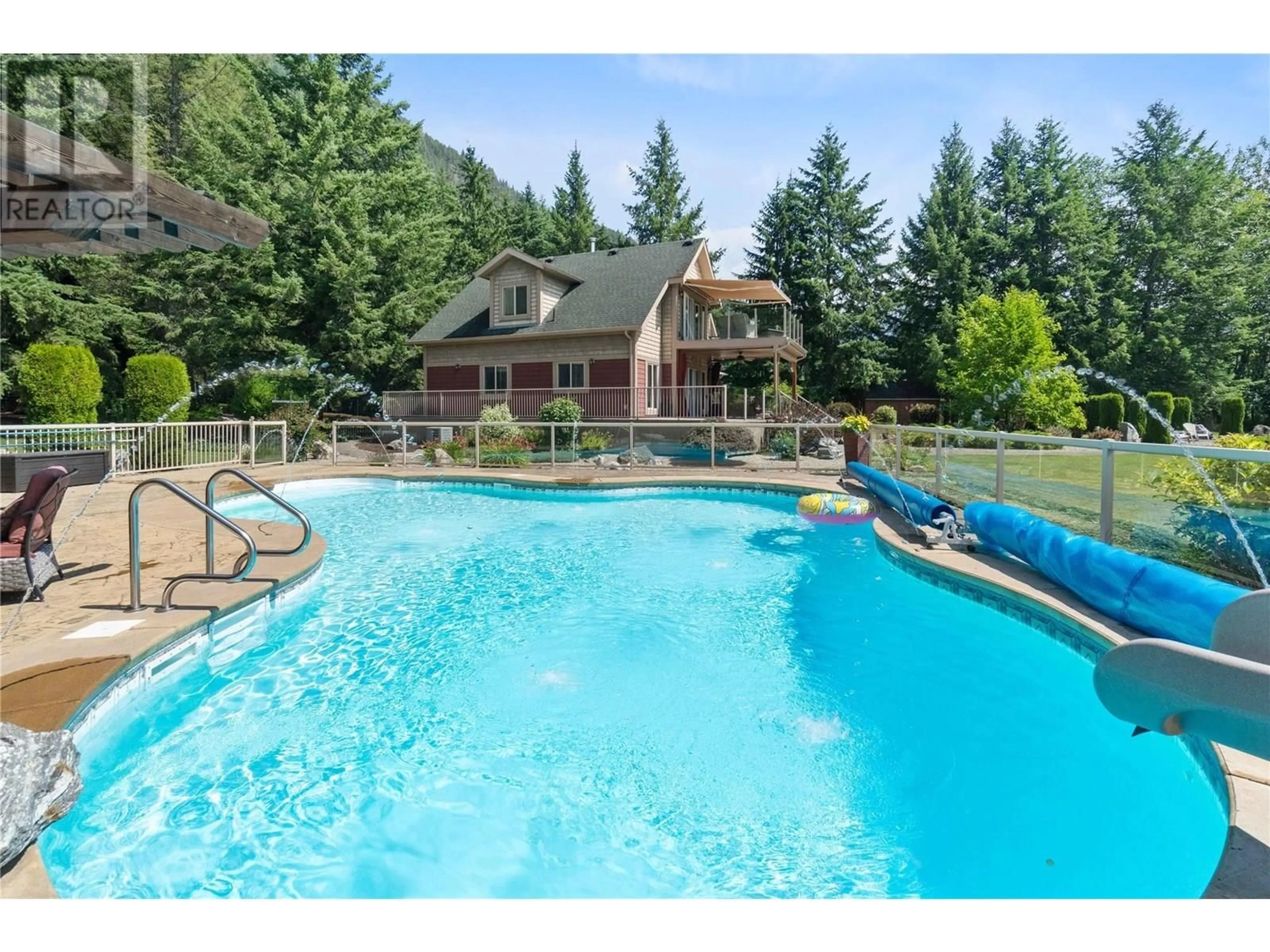 Pool for 33 OLD TOWN ROAD, Sicamous British Columbia V0E2V4
