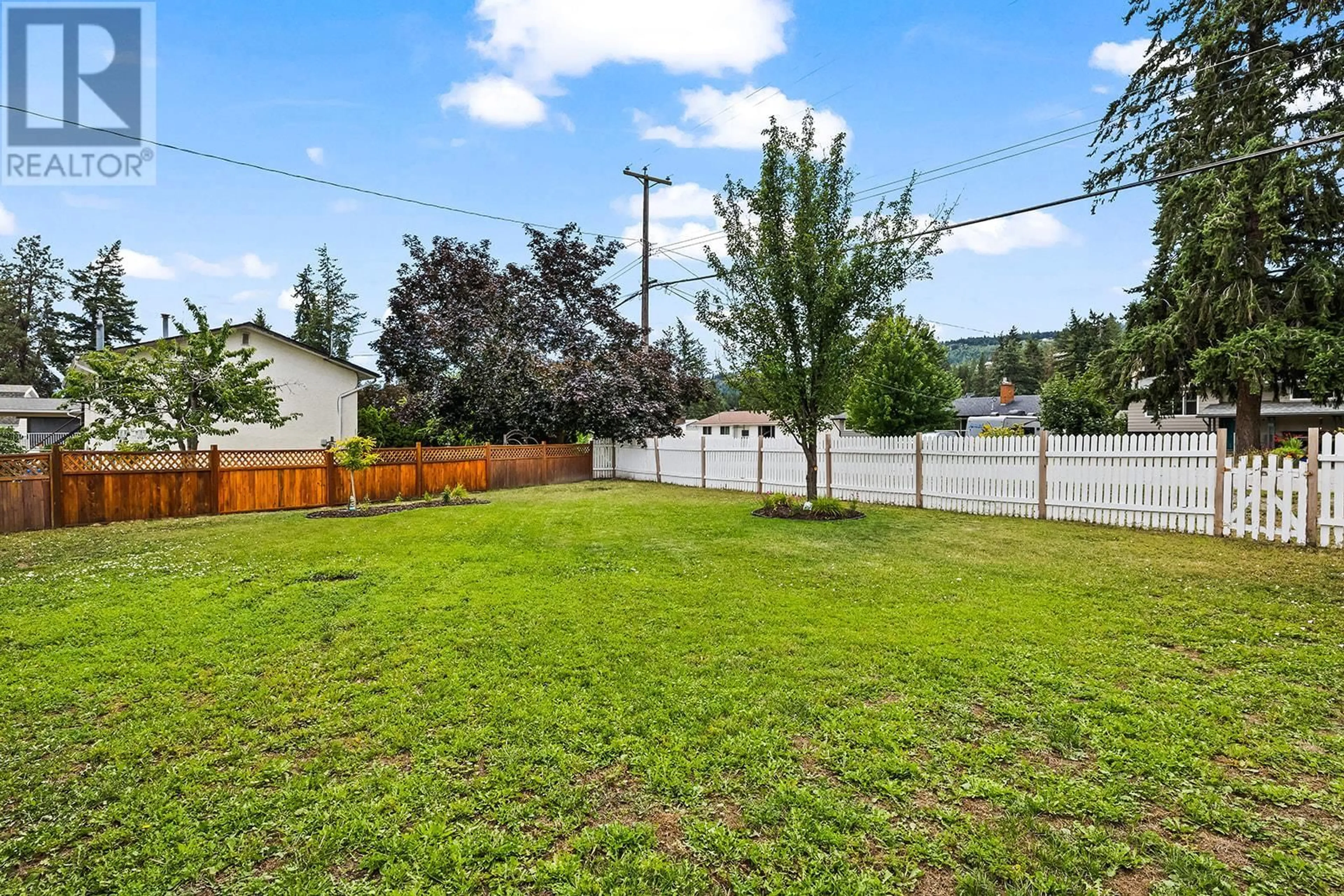 Patio, unknown for 3254 MCGREGOR ROAD, West Kelowna British Columbia V4T1G4