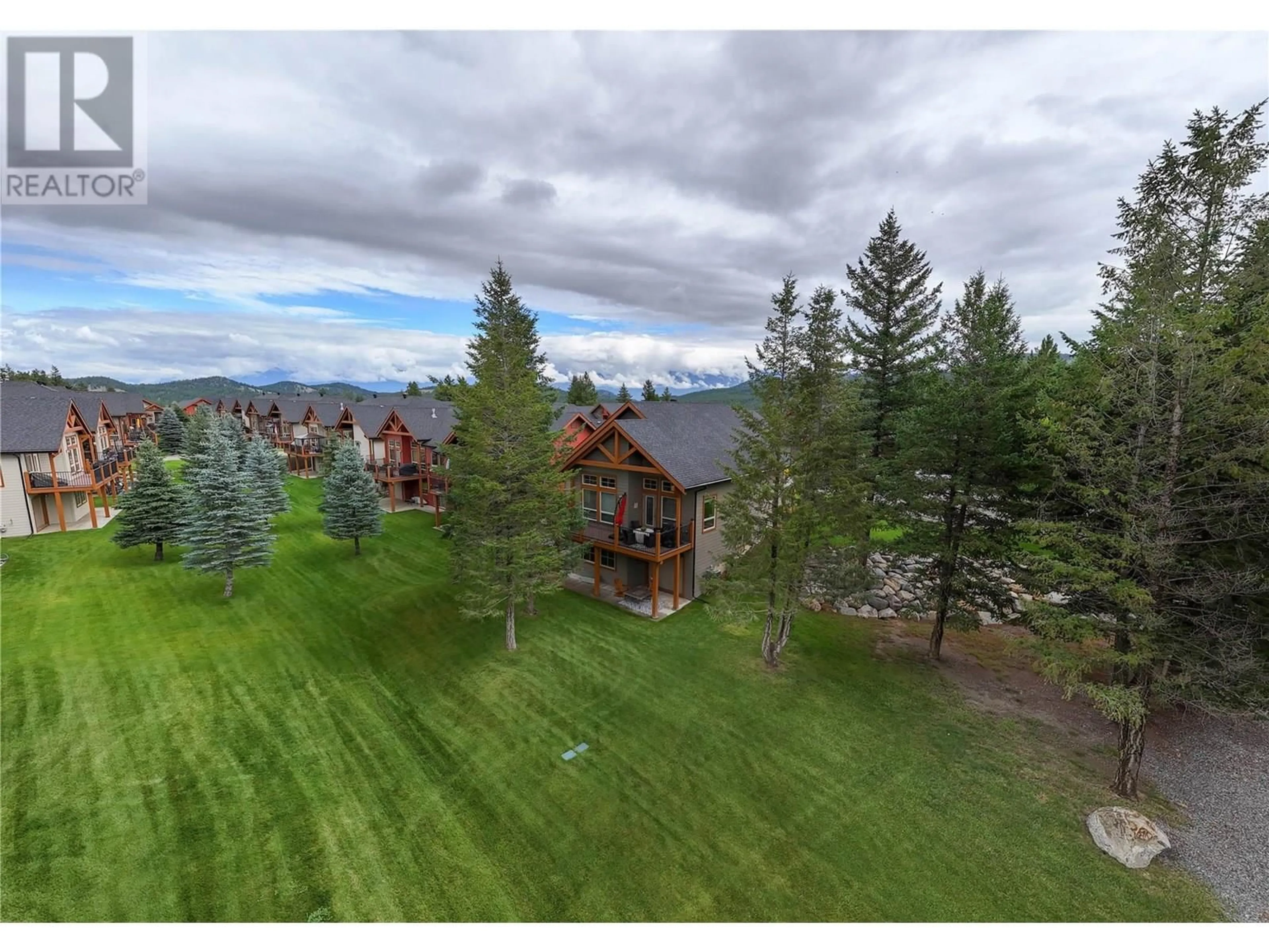 A pic from outside/outdoor area/front of a property/back of a property/a pic from drone, mountain view for 233 BOULDER  NW CREEK, Cranbrook British Columbia V1C0B4