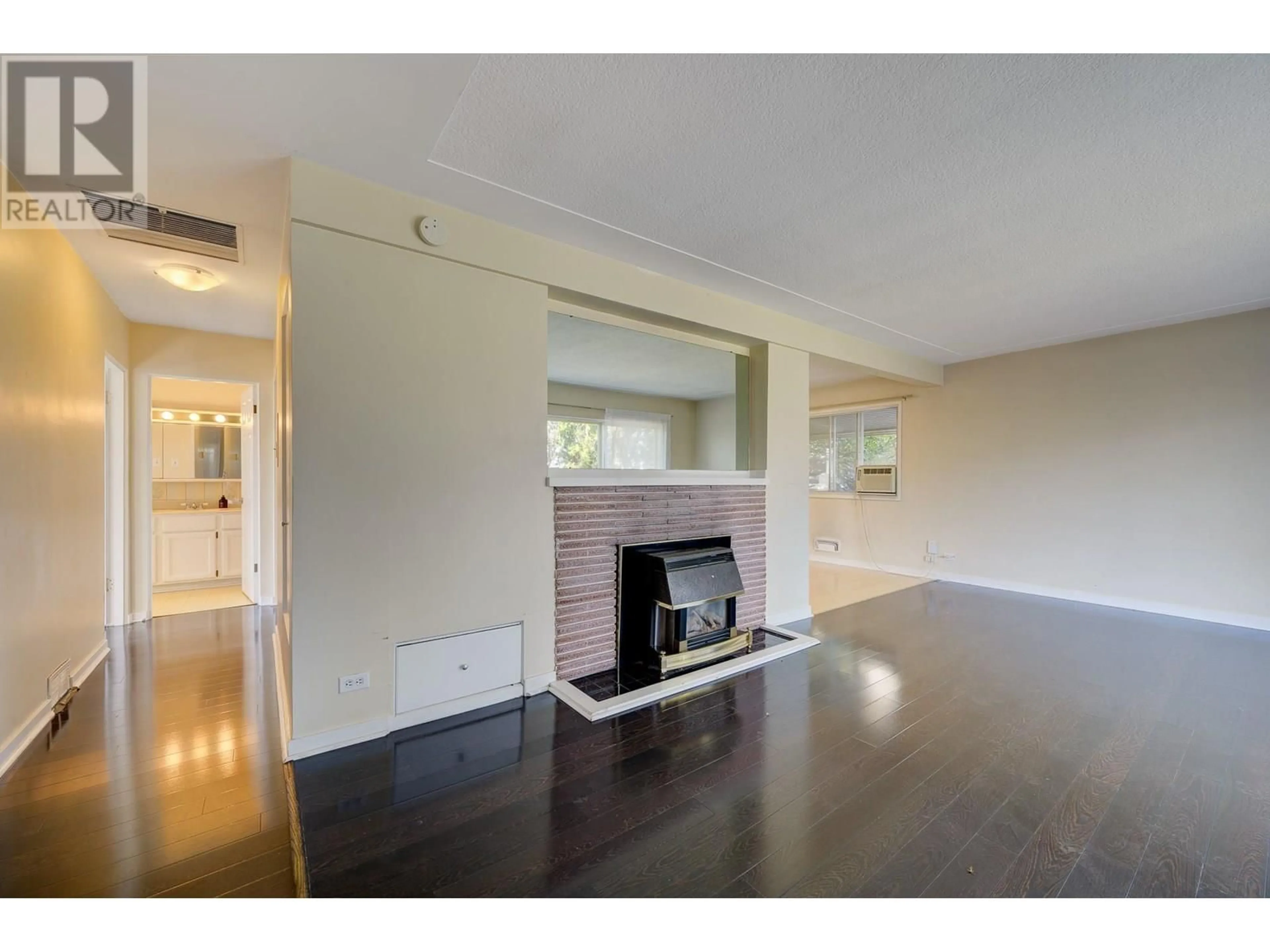 A pic of a room for 727 DOUGLAS STREET, Kamloops British Columbia V2C3C7