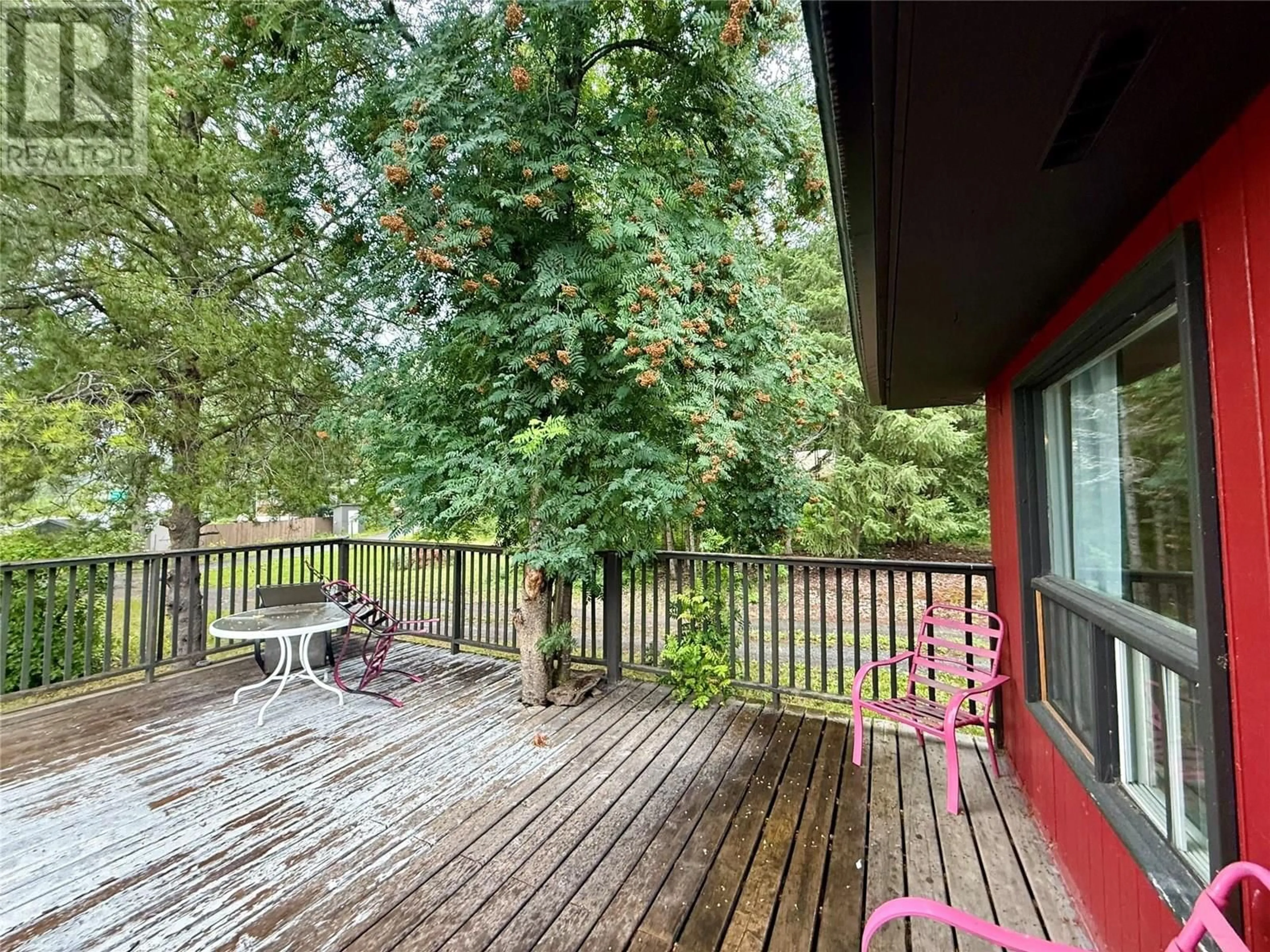 Patio, forest/trees view for 3273 ATLANTIC AVENUE, Moyie British Columbia V0B2A0