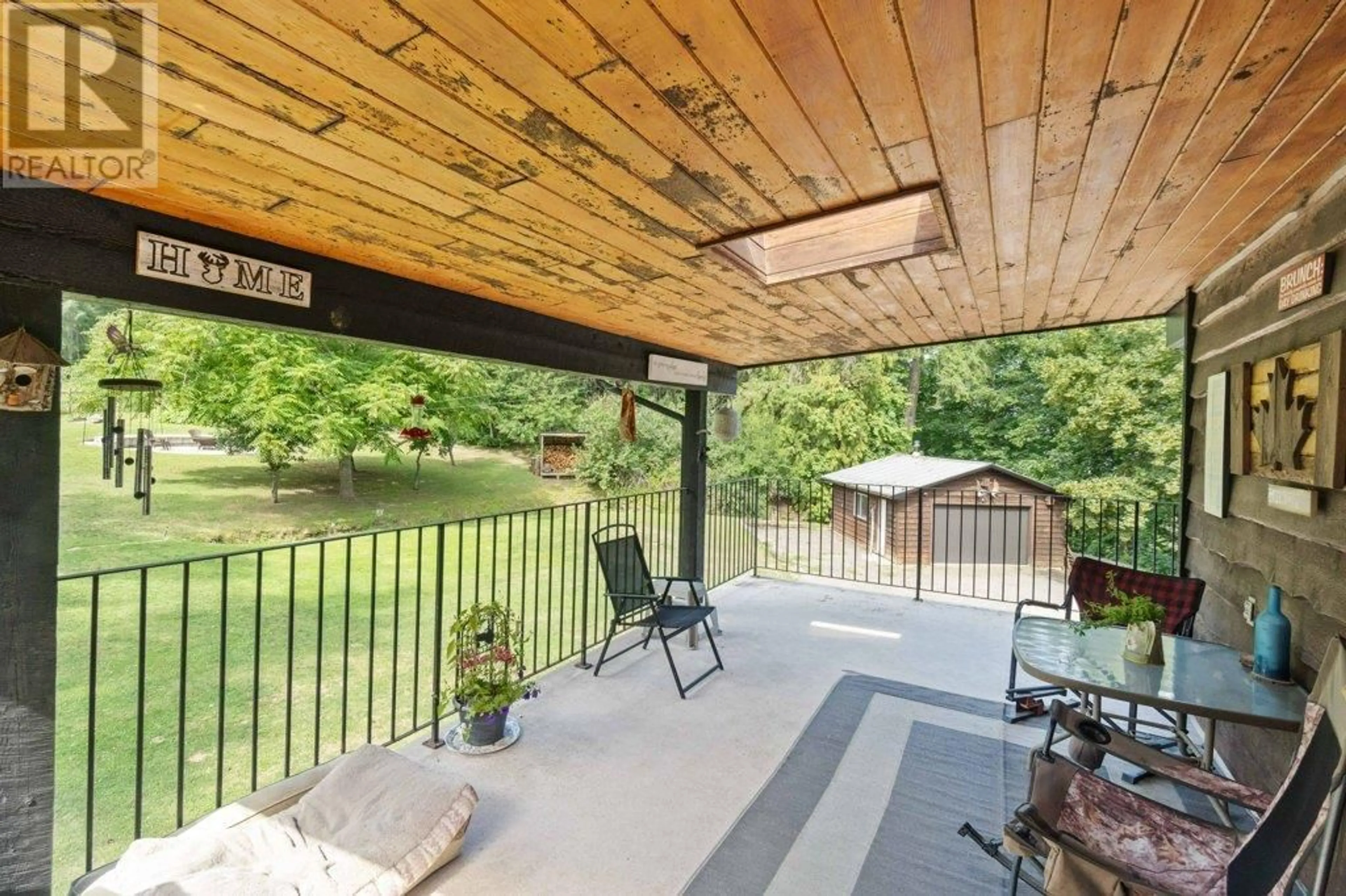 Patio, water/lake/river/ocean view for 5790 70 AVENUE, Salmon Arm British Columbia V0E1K0