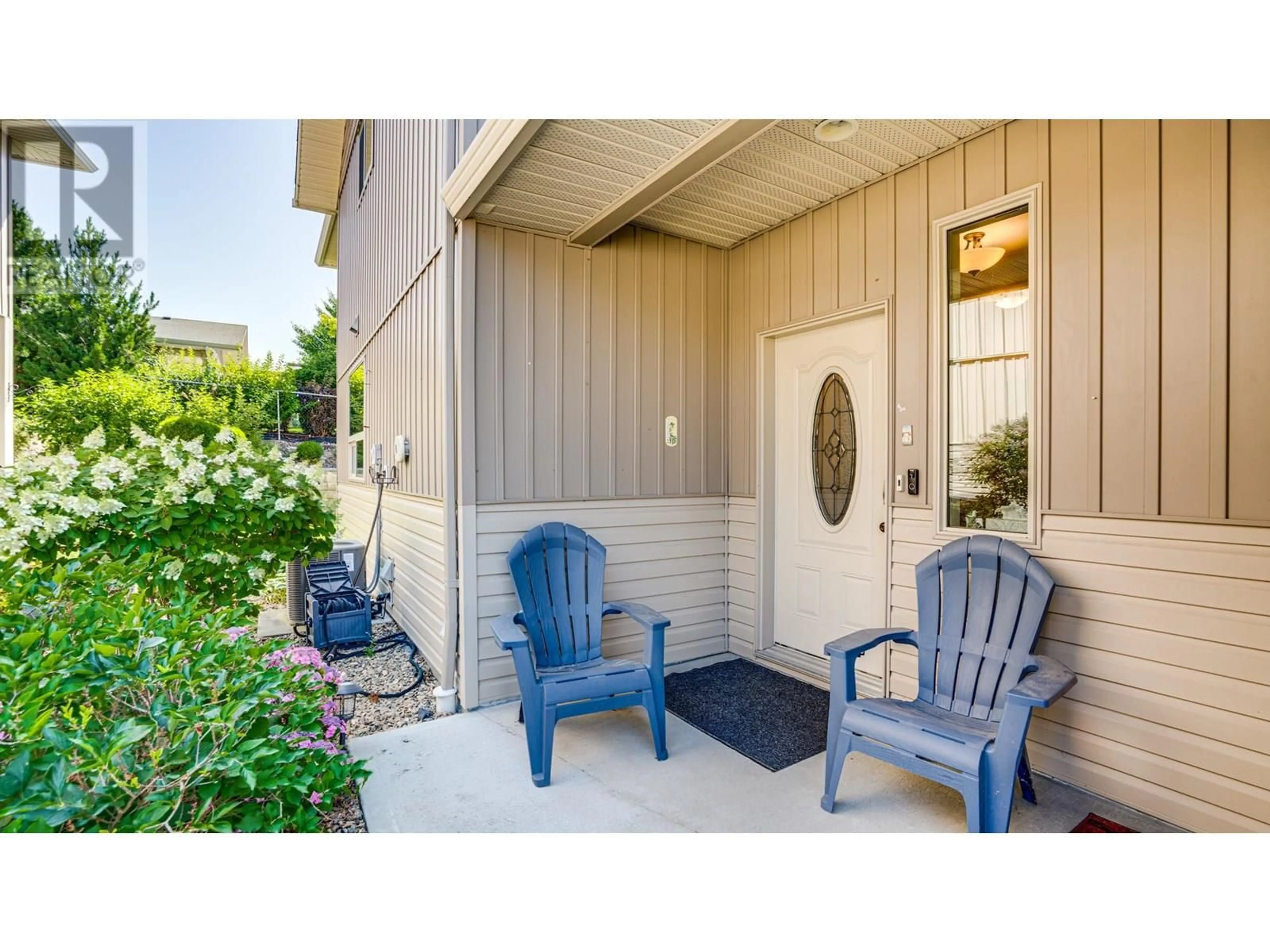 Patio, street for 2 - 2751 15 AVENUE NORTHEAST, Salmon Arm British Columbia V1E2B6