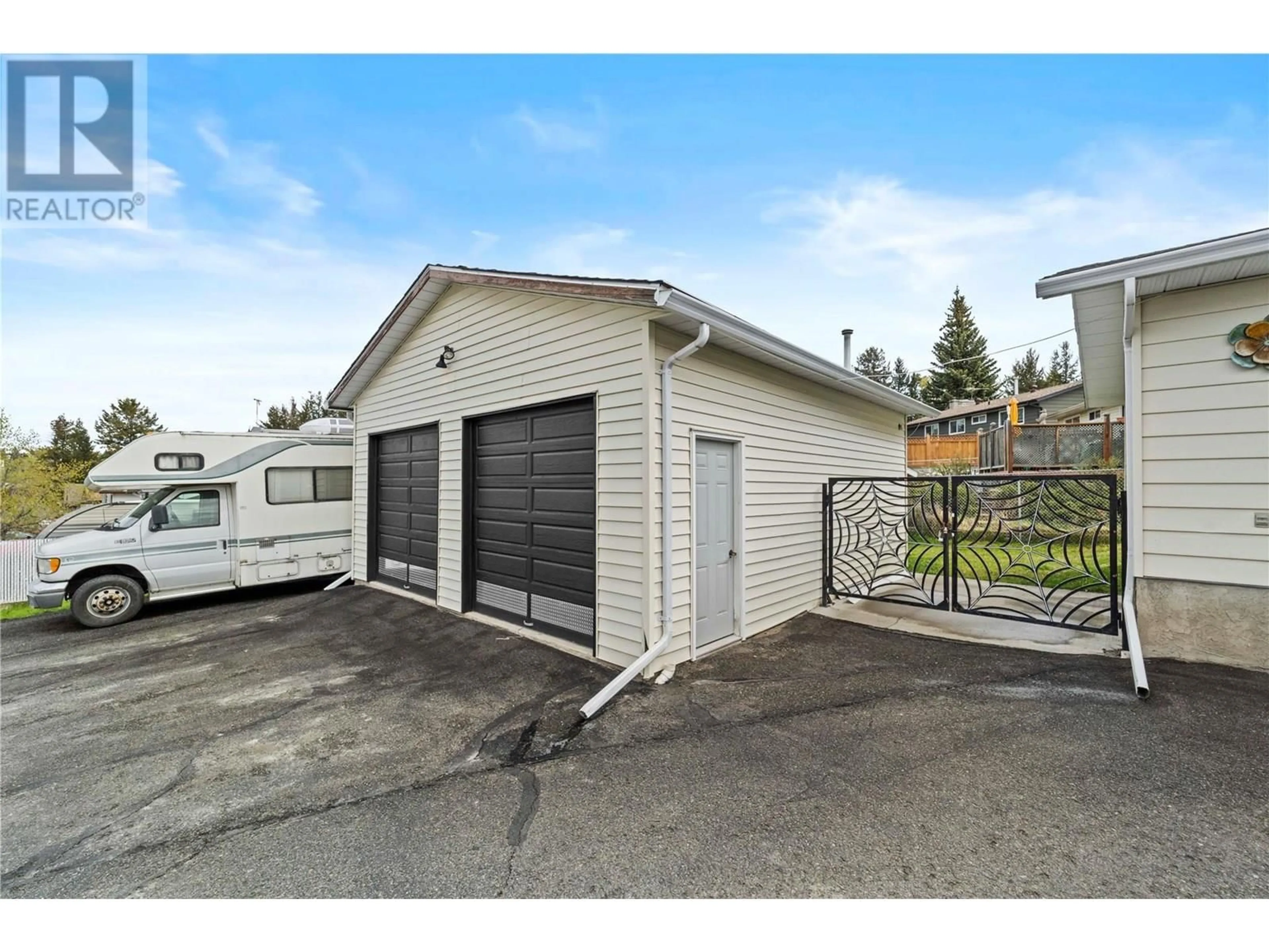 Indoor garage for 175 PONDEROSA AVENUE, Logan Lake British Columbia V0K1W0