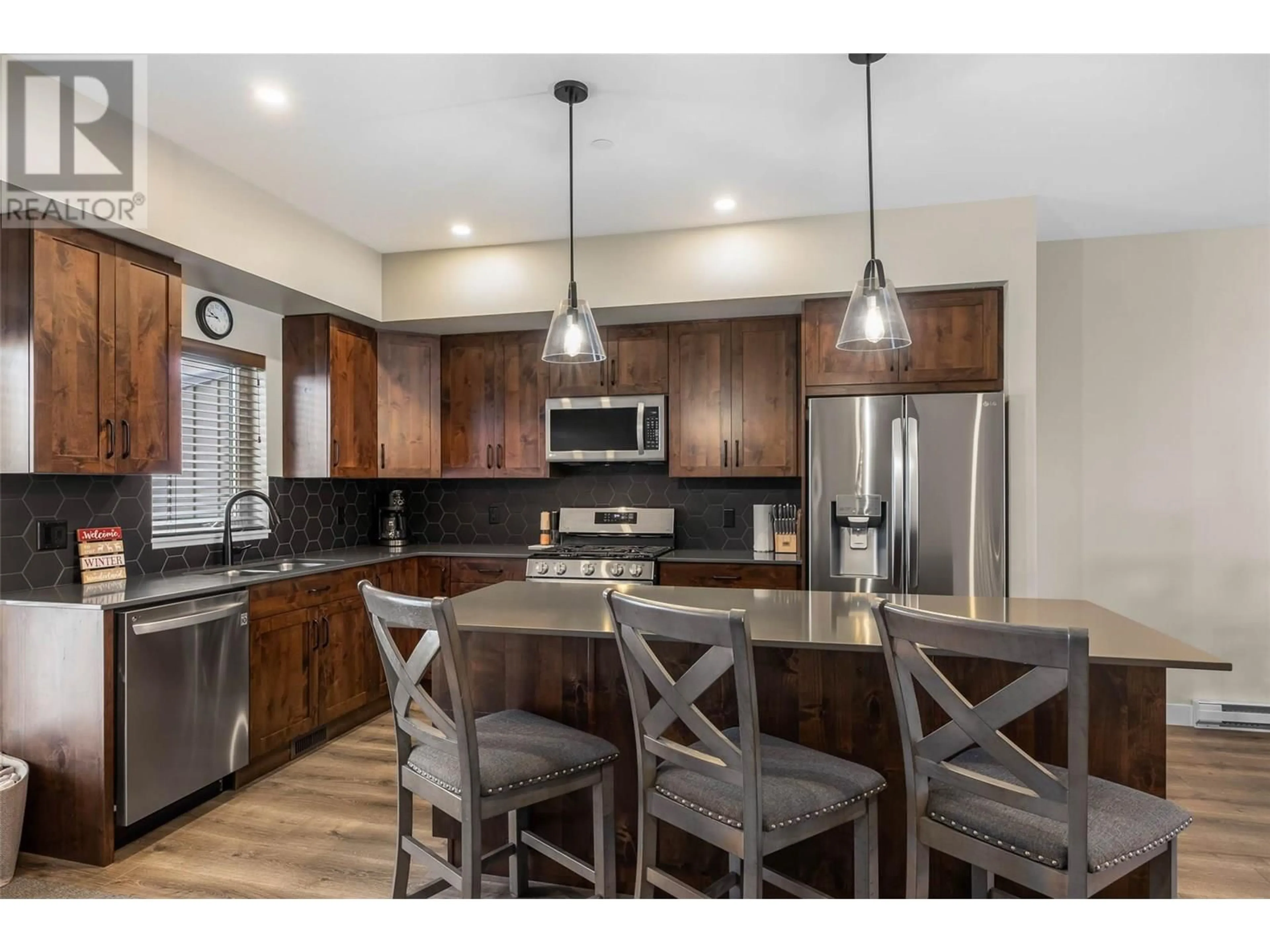 Open concept kitchen, unknown for 22 - 5050 VALLEY DRIVE, Sun Peaks British Columbia V0E5N0