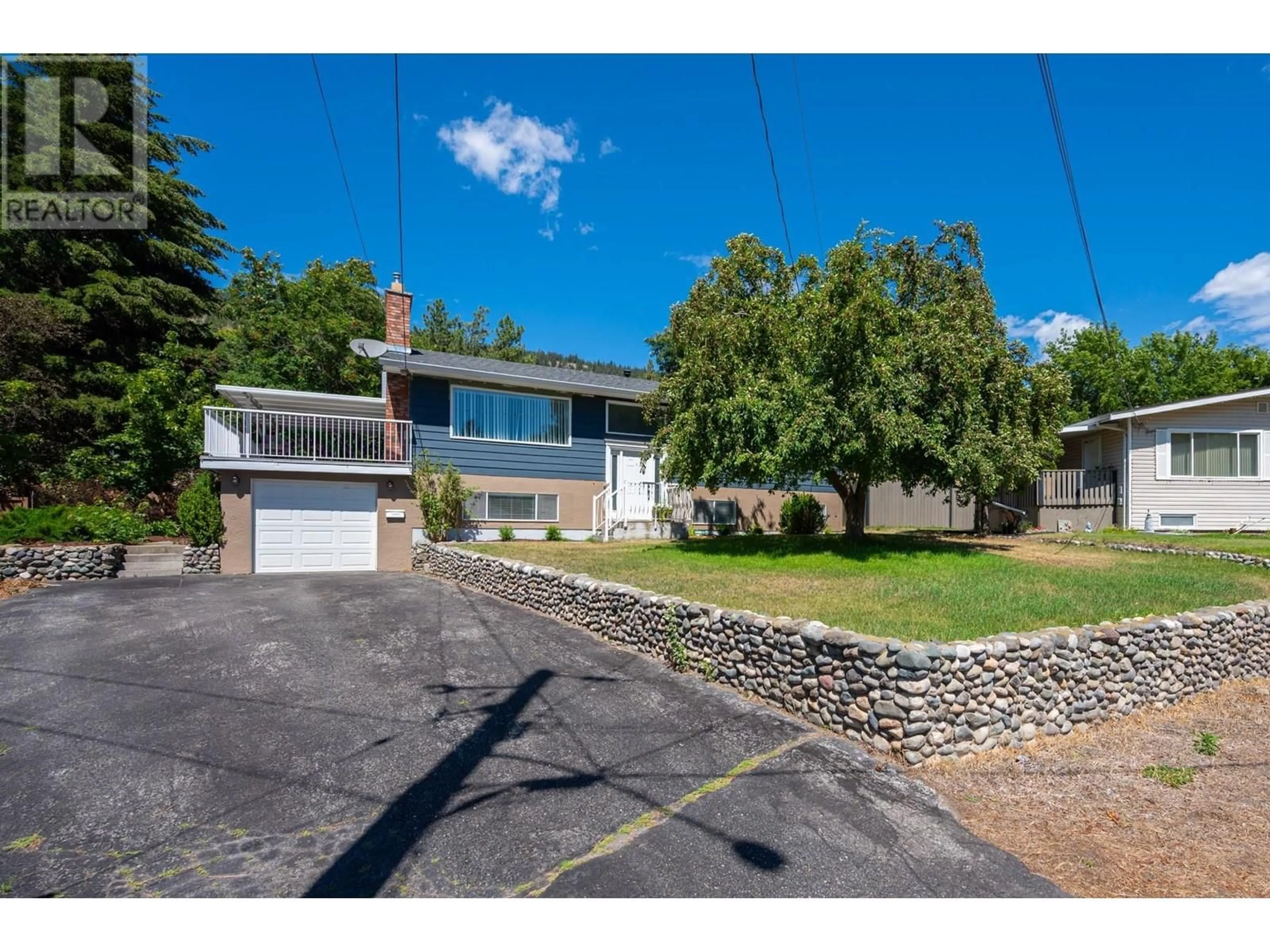 A pic from outside/outdoor area/front of a property/back of a property/a pic from drone, street for 3363 BOYD AVENUE, Merritt British Columbia V1K1J3