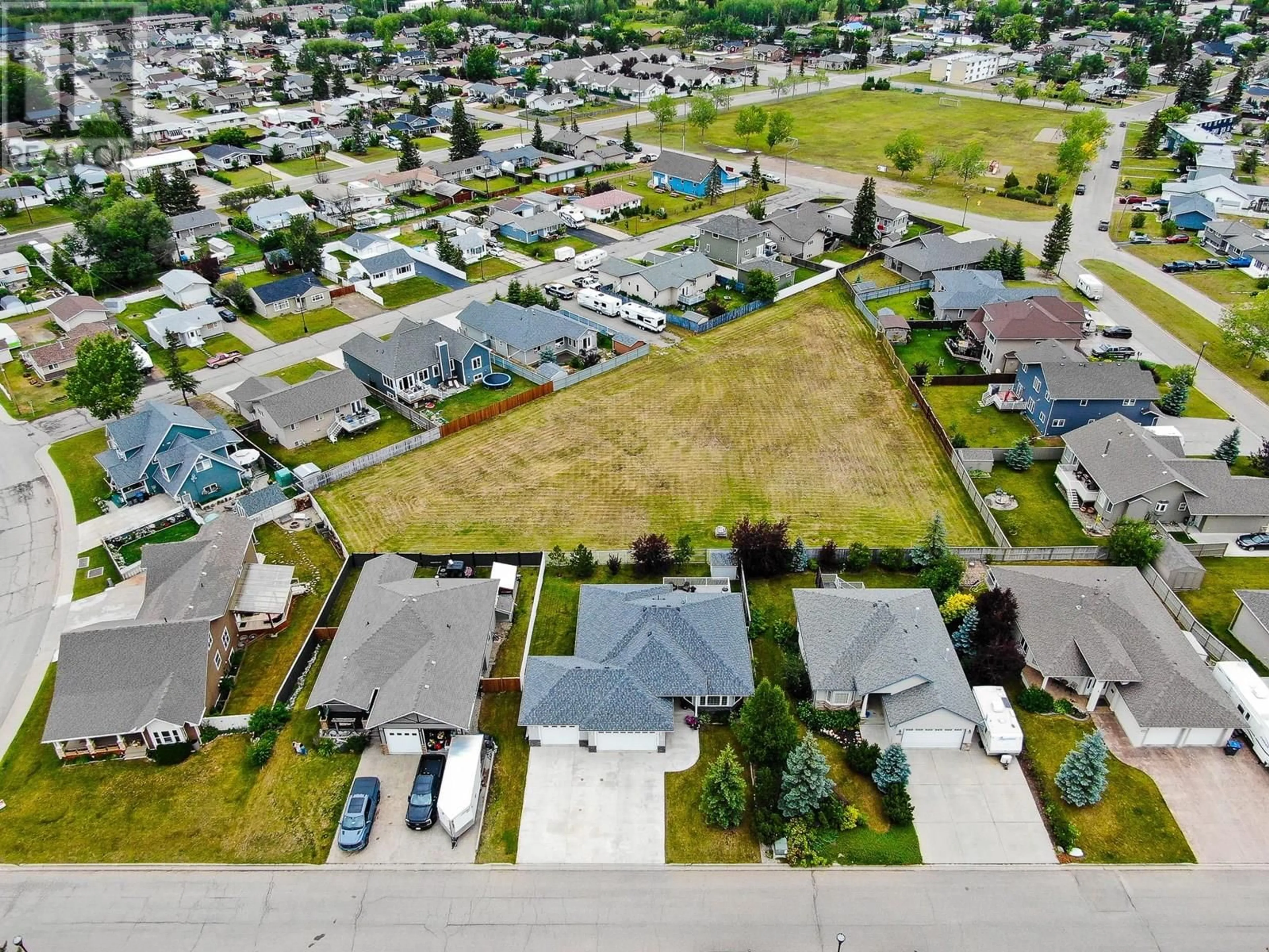 A pic from outside/outdoor area/front of a property/back of a property/a pic from drone, street for 1812 110 AVENUE, Dawson Creek British Columbia V1G0A3