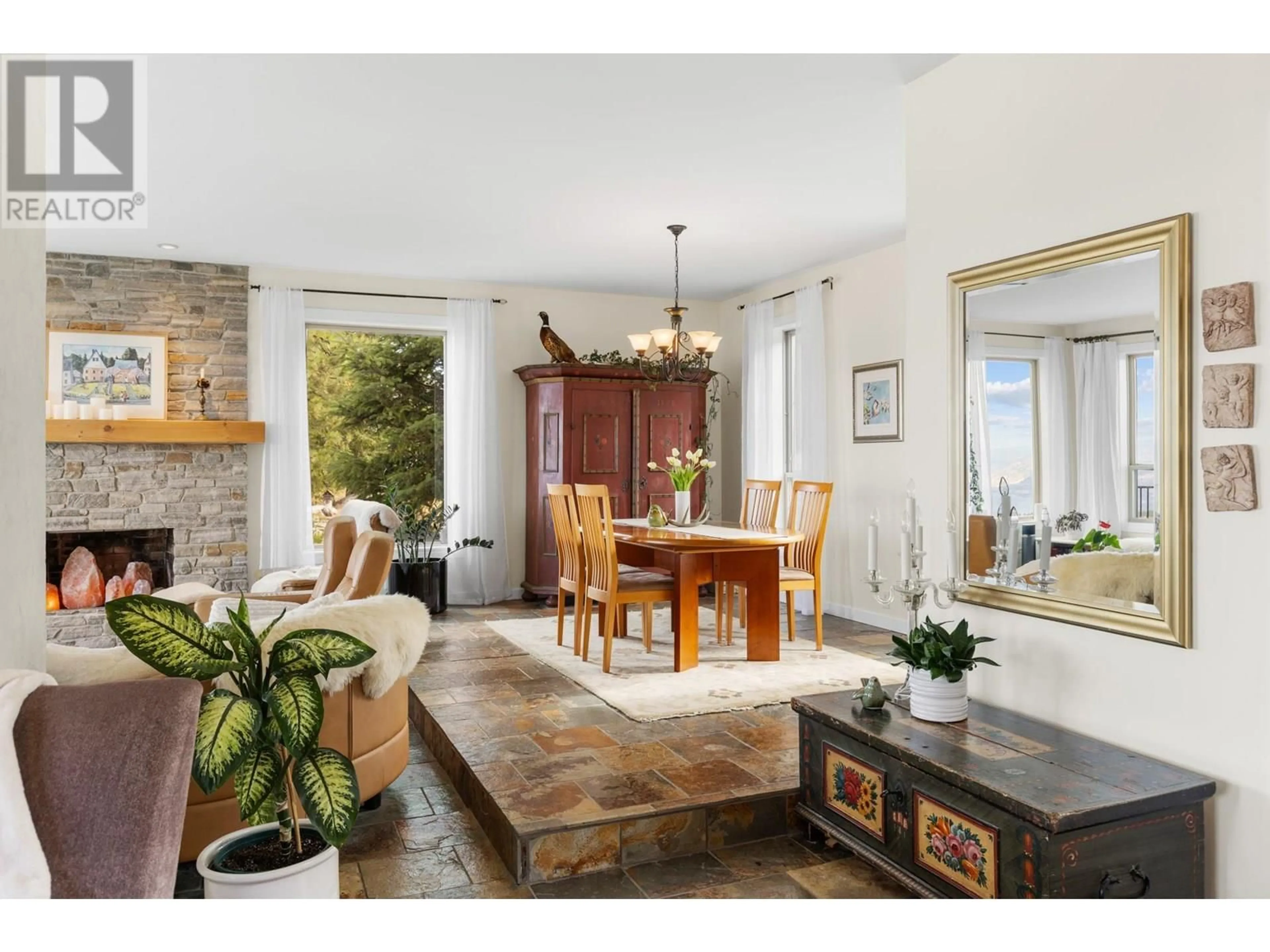 Unknown for 2286 CARMI ROAD, Penticton British Columbia V2A8V5
