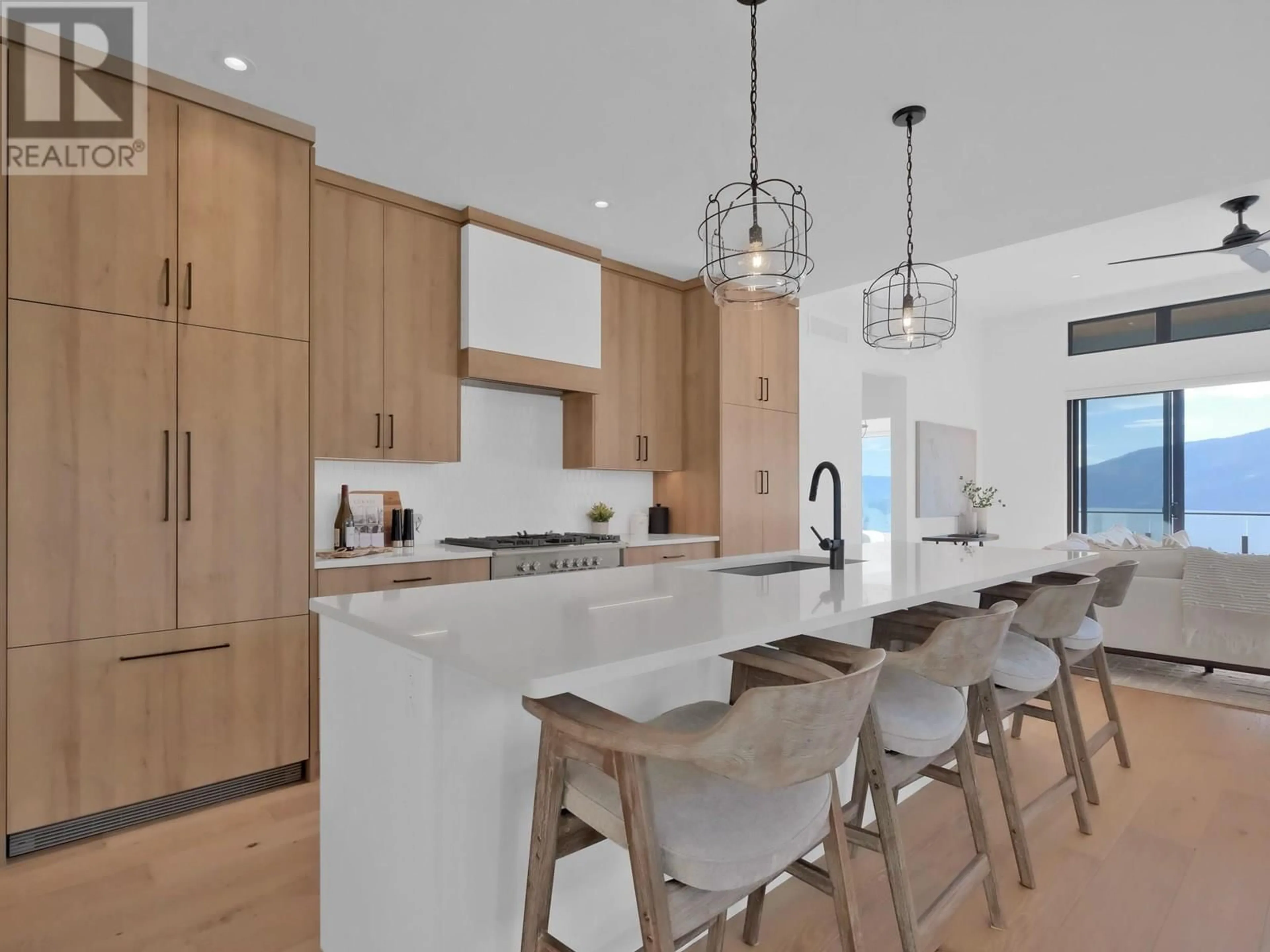 Contemporary kitchen, unknown for 8 - 9201 OKANAGAN CENTRE ROAD WEST, Lake Country British Columbia V4V0B8