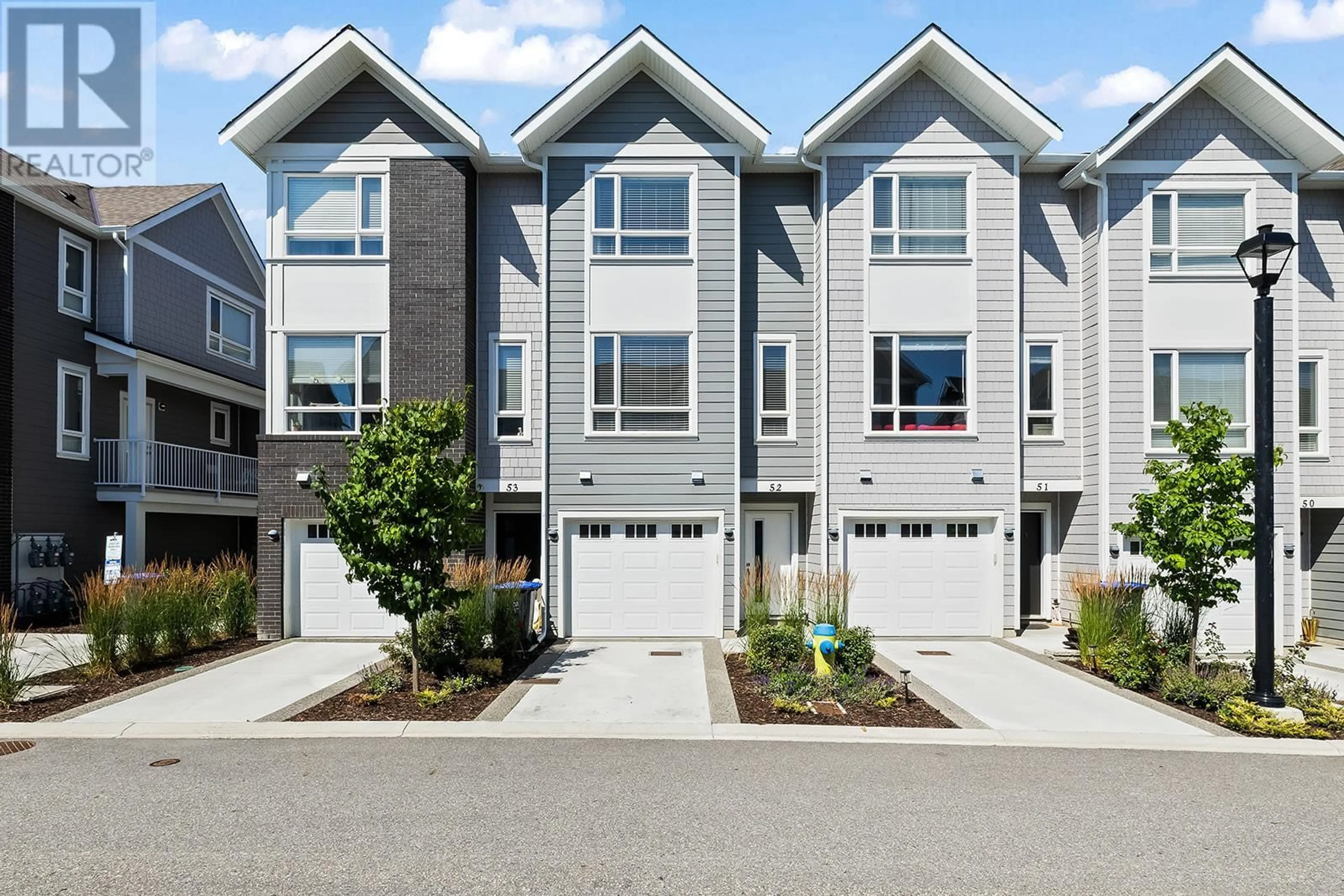 Home with vinyl exterior material, street for 52 - 13098 SHORELINE WAY, Lake Country British Columbia V4V0A8
