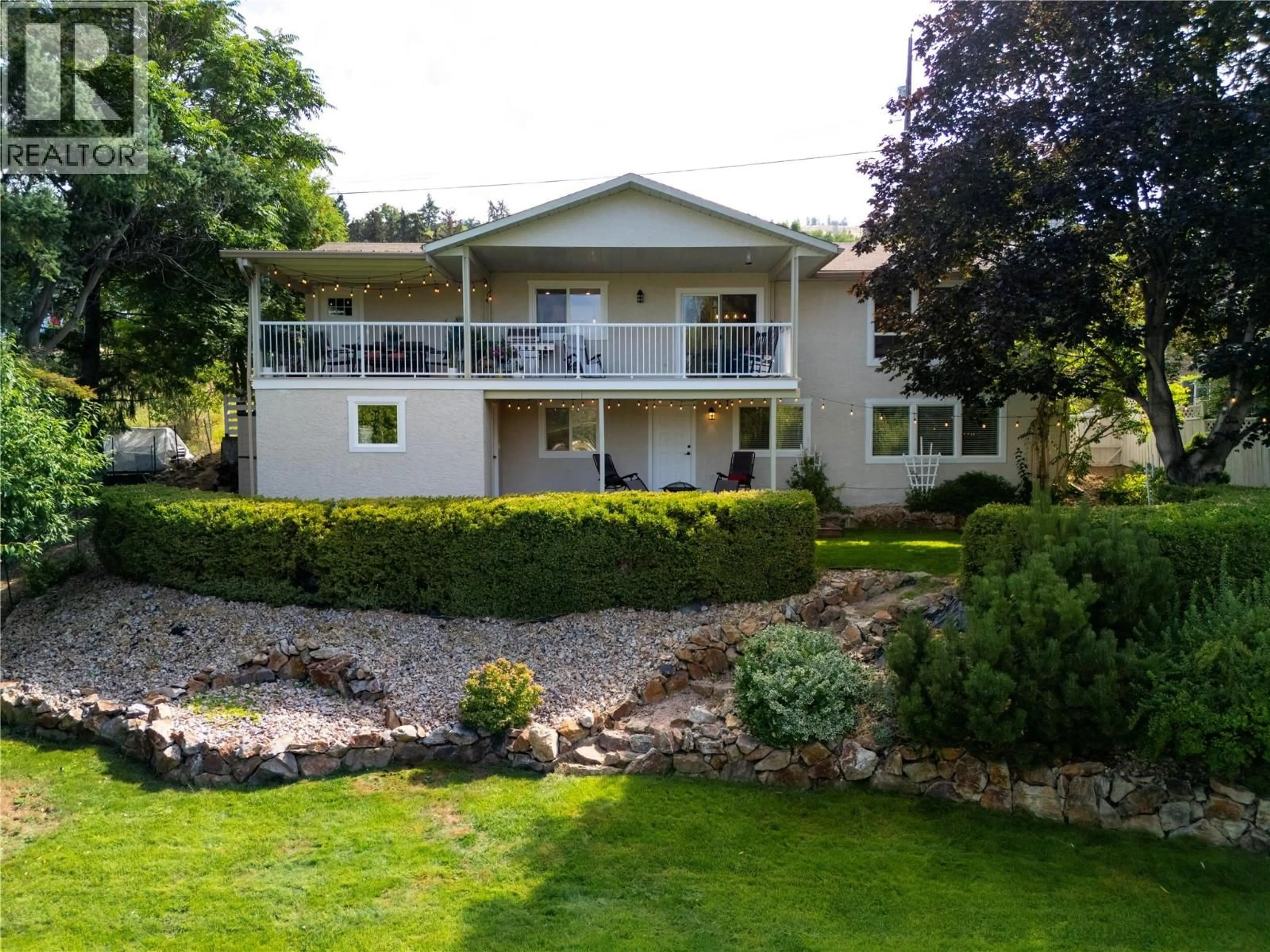 A pic from outside/outdoor area/front of a property/back of a property/a pic from drone, water/lake/river/ocean view for 11108 DAKOTA ROAD, Lake Country British Columbia V4V1X1