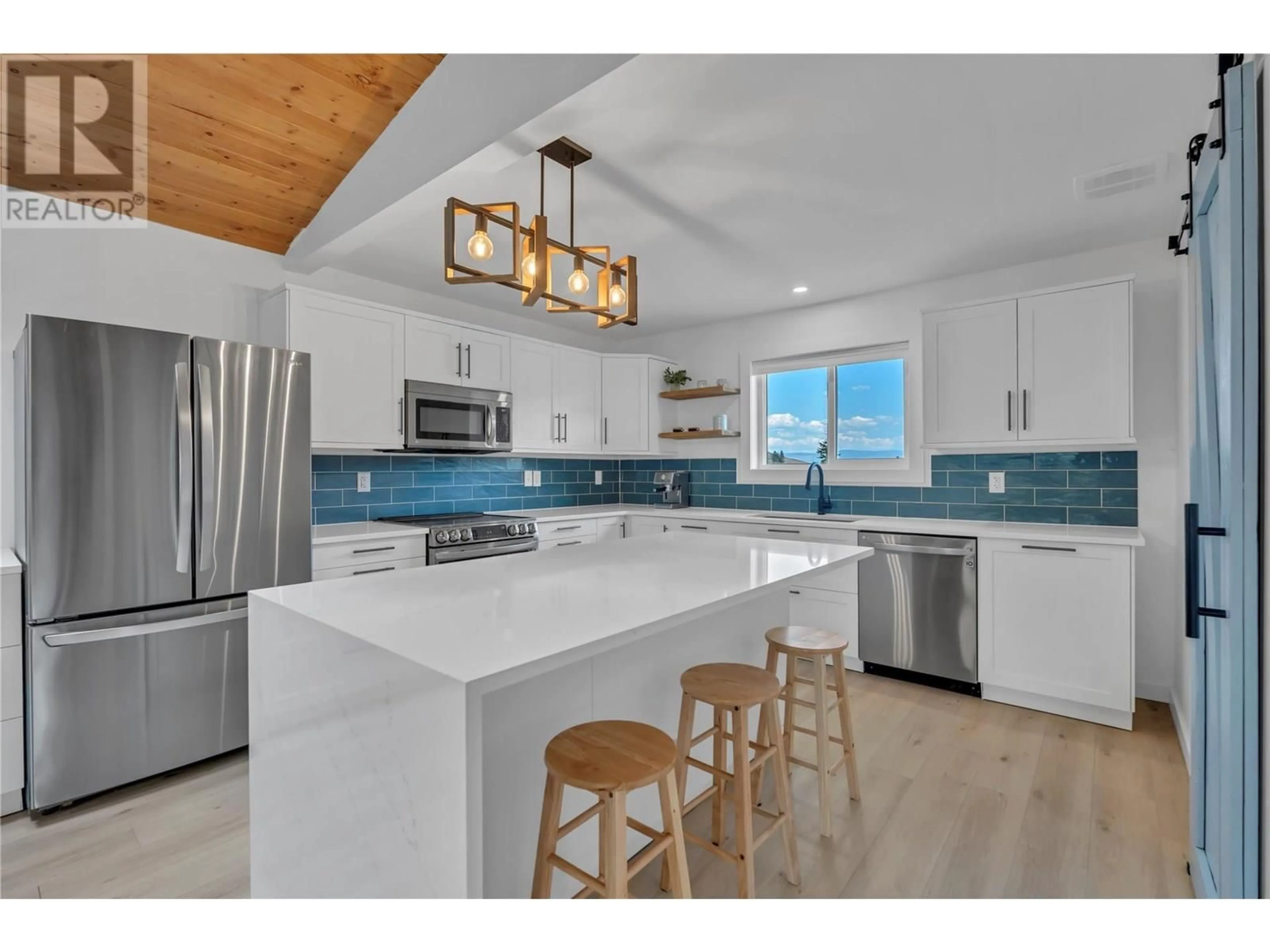 Open concept kitchen, unknown for 285 WESTVIEW ROAD, Kaleden British Columbia V0H1K0