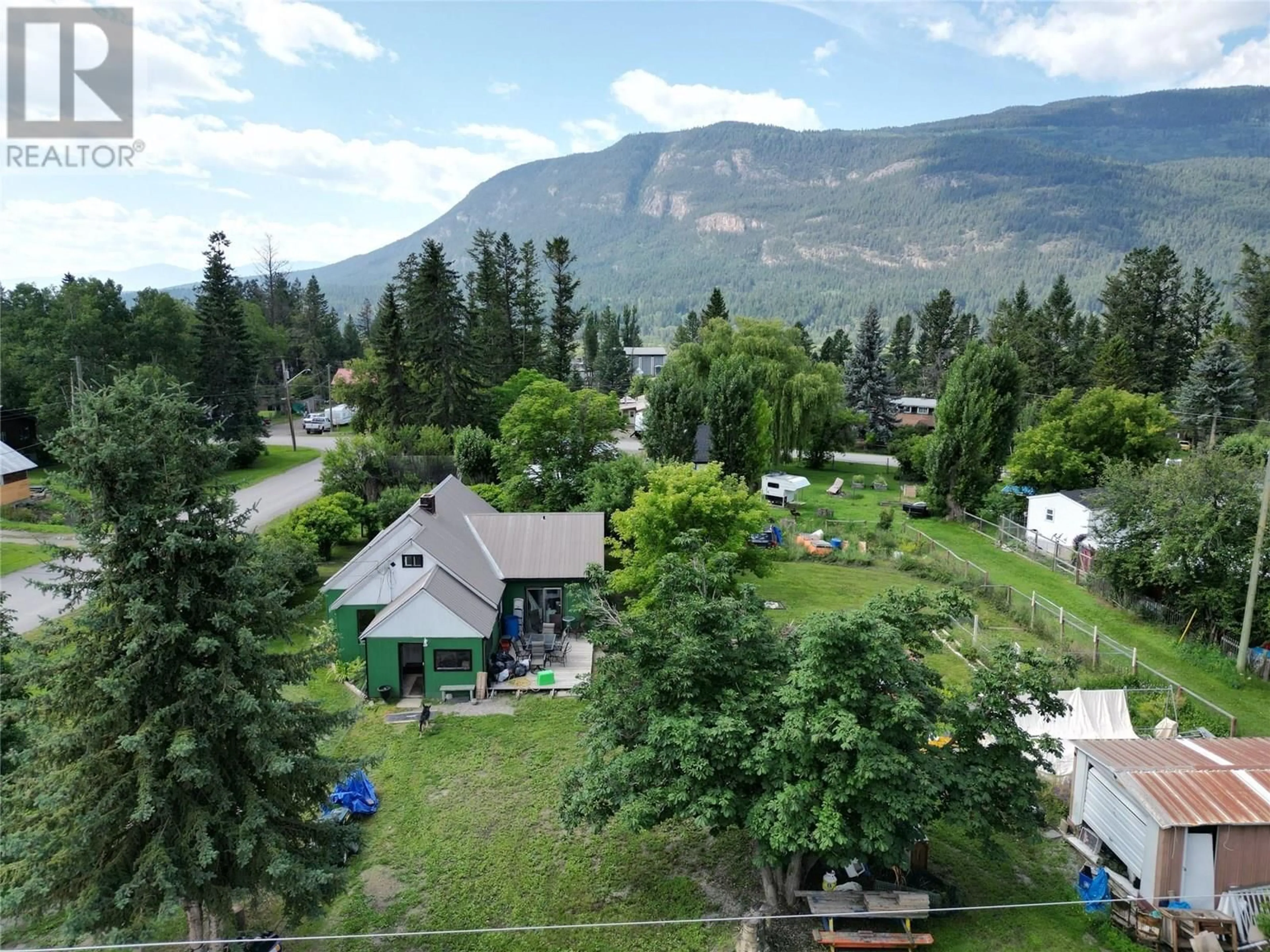 A pic from outside/outdoor area/front of a property/back of a property/a pic from drone, mountain view for 5749 VERMILLION STREET, Edgewater British Columbia V0A1E0