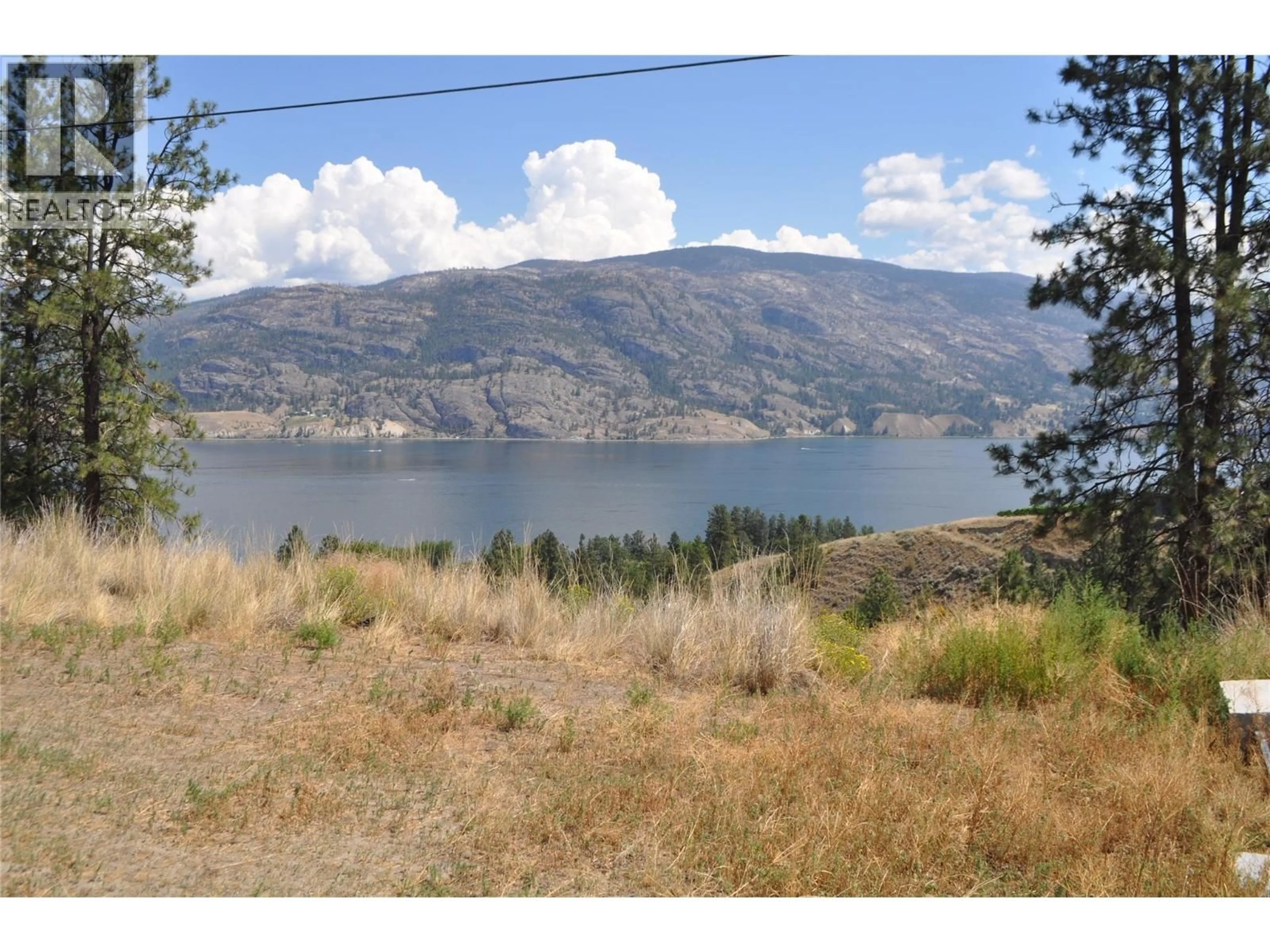 Blurry image for 910 PINEVIEW DRIVE, Kaleden British Columbia V0H1K0