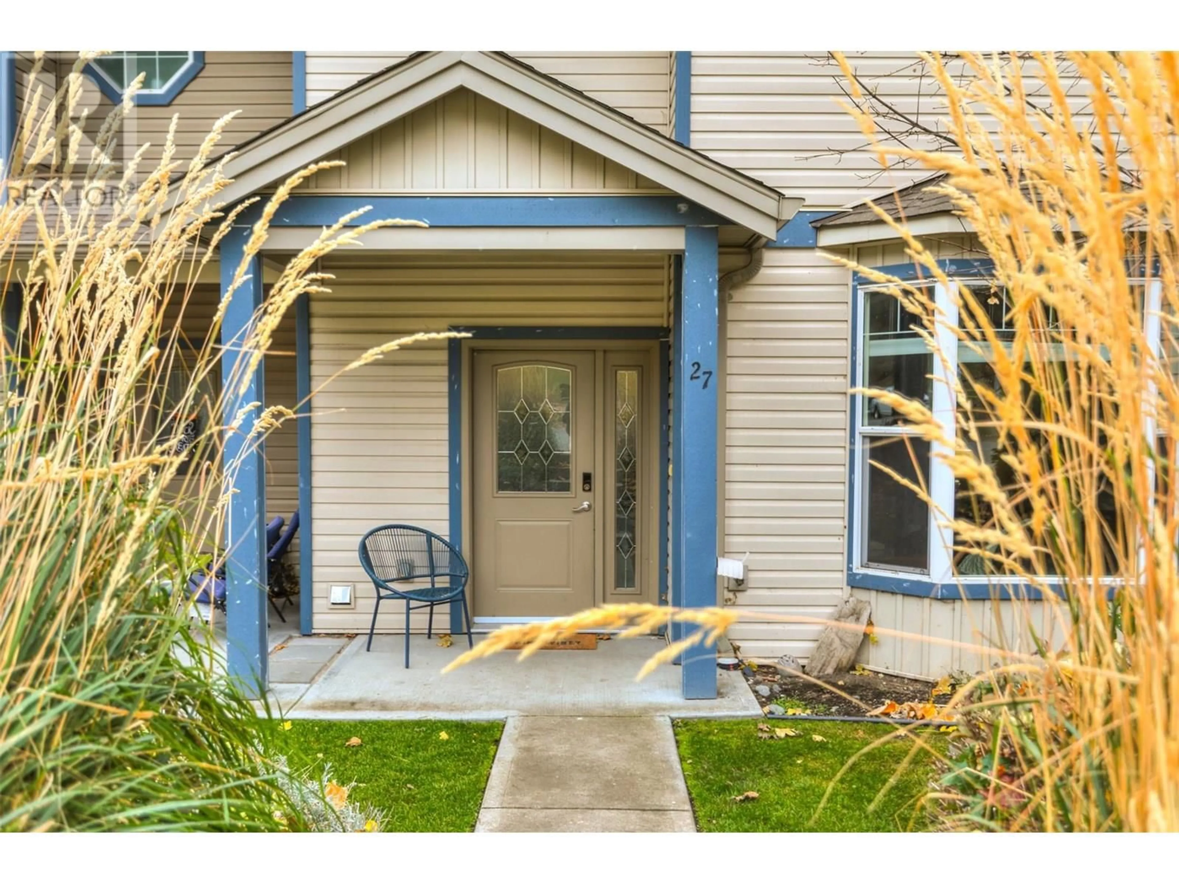 Indoor entryway for 27 - 3267 BROADVIEW ROAD, West Kelowna British Columbia V4T3C8