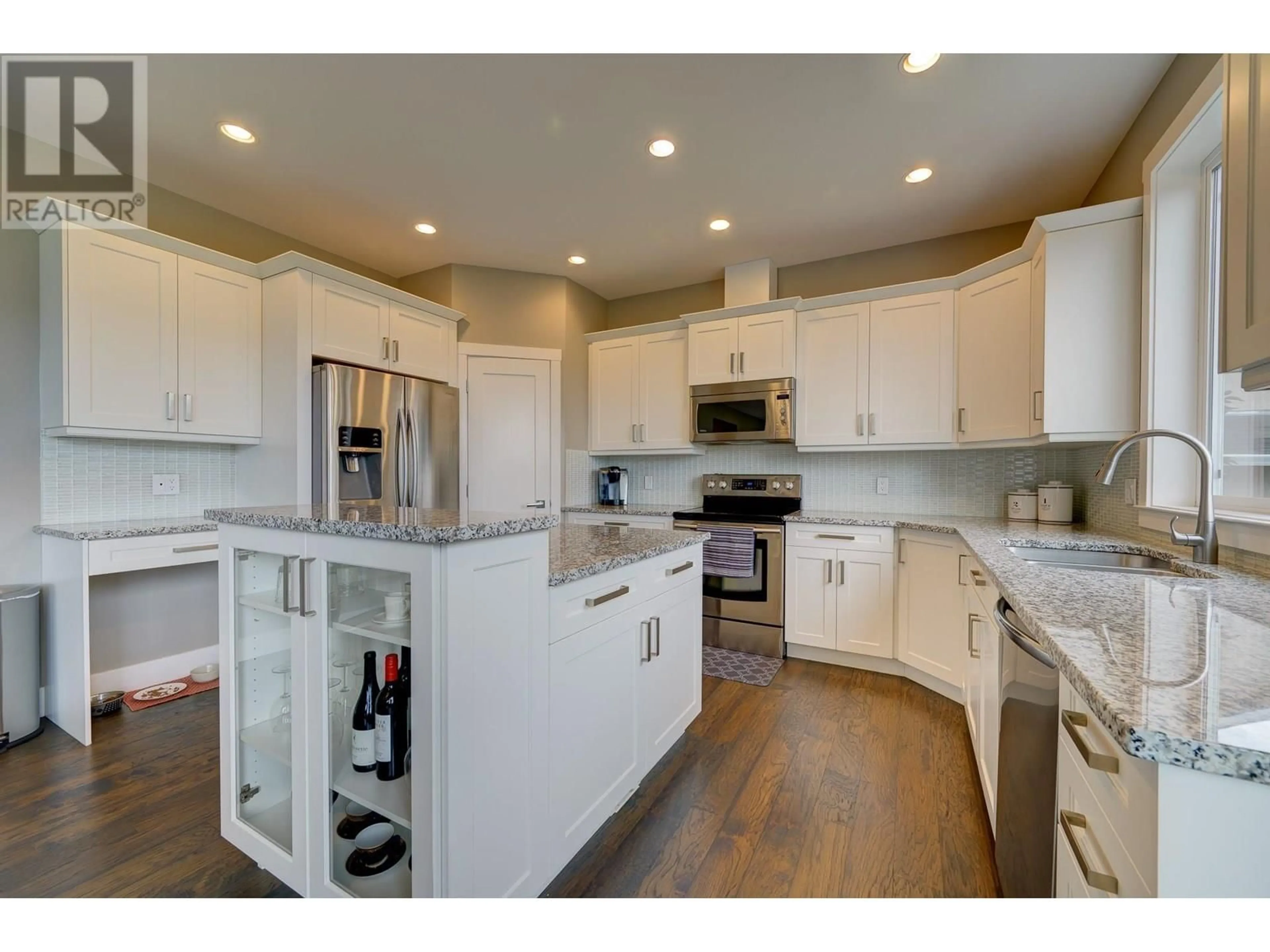 Open concept kitchen, unknown for 1790 COLDWATER DRIVE, Kamloops British Columbia V2E2R3