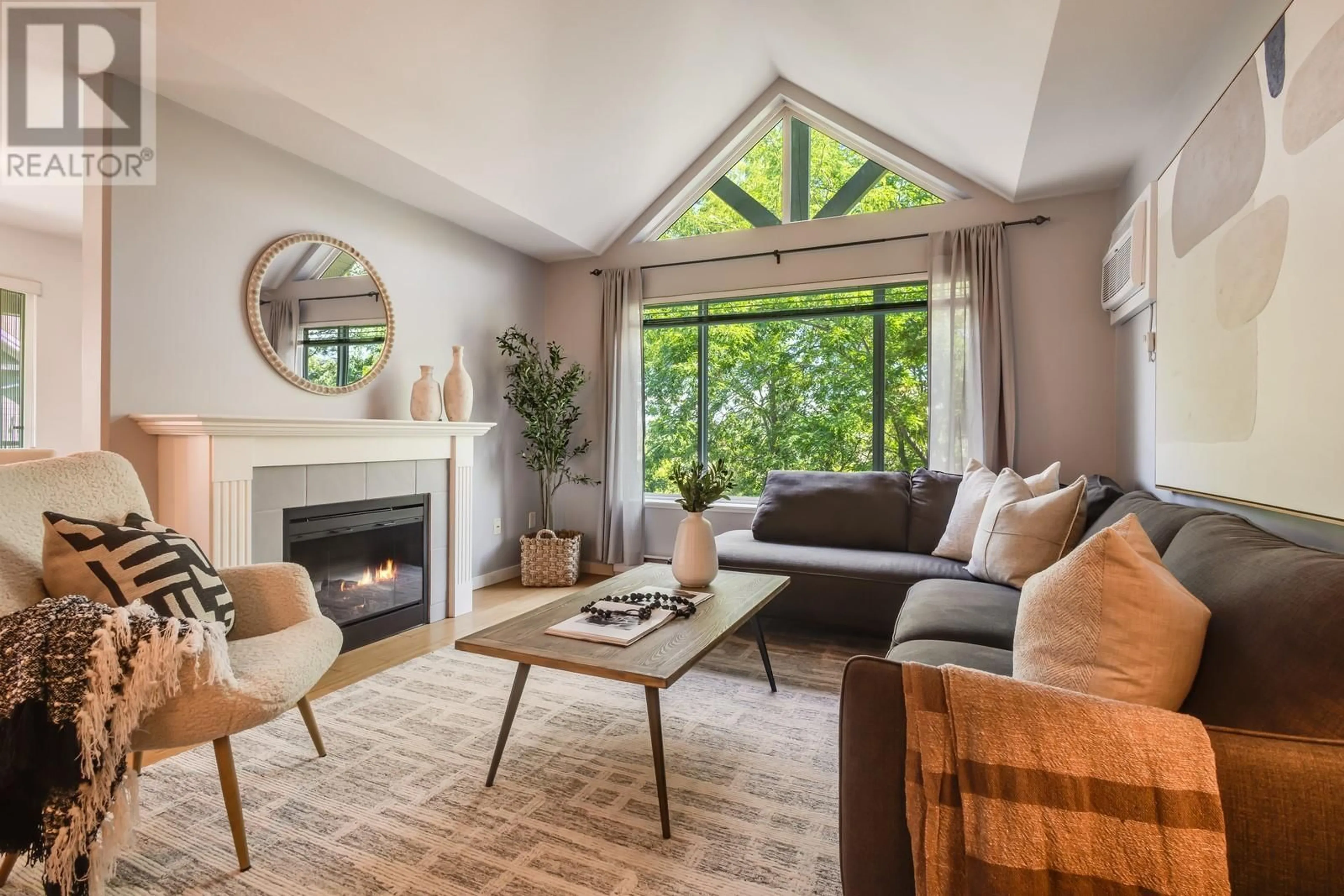 Living room with furniture, unknown for 409 - 686 LEQUIME ROAD, Kelowna British Columbia V1W1A4