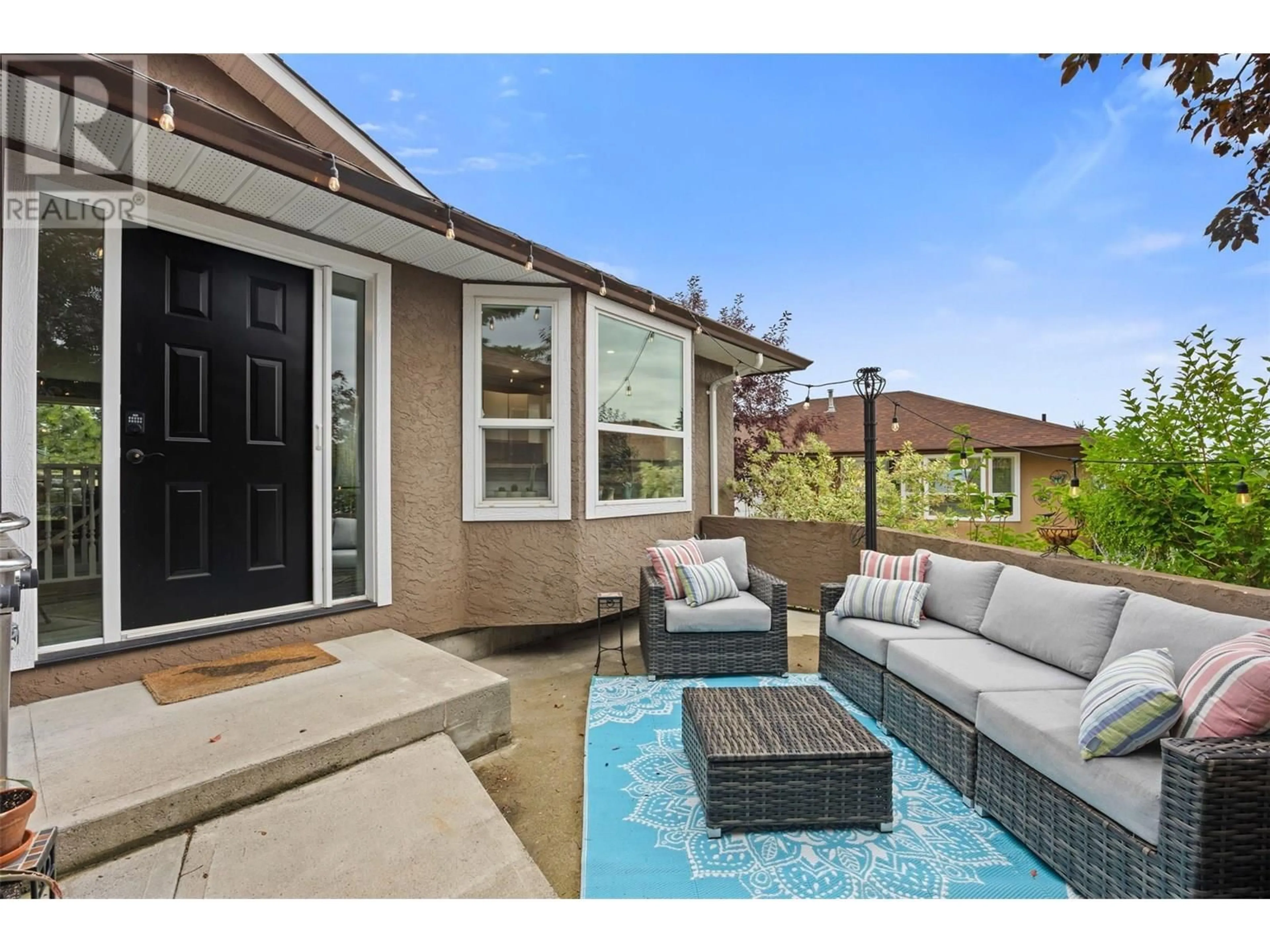Patio, street for 7 - 2020 VAN HORNE DRIVE, Kamloops British Columbia V1S1G3