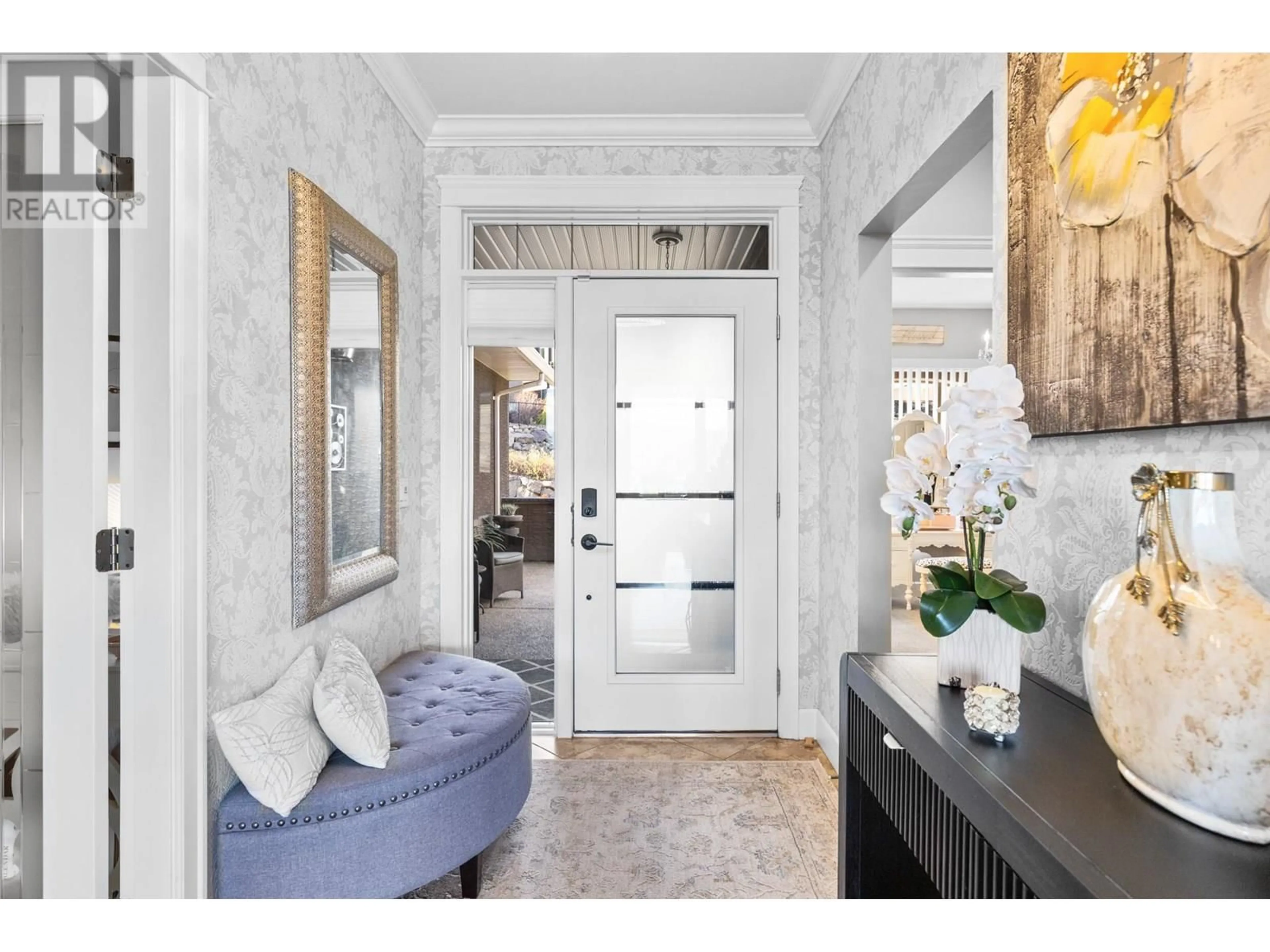 Indoor entryway for 1969 CORNERSTONE DRIVE, West Kelowna British Columbia V4T2Y3