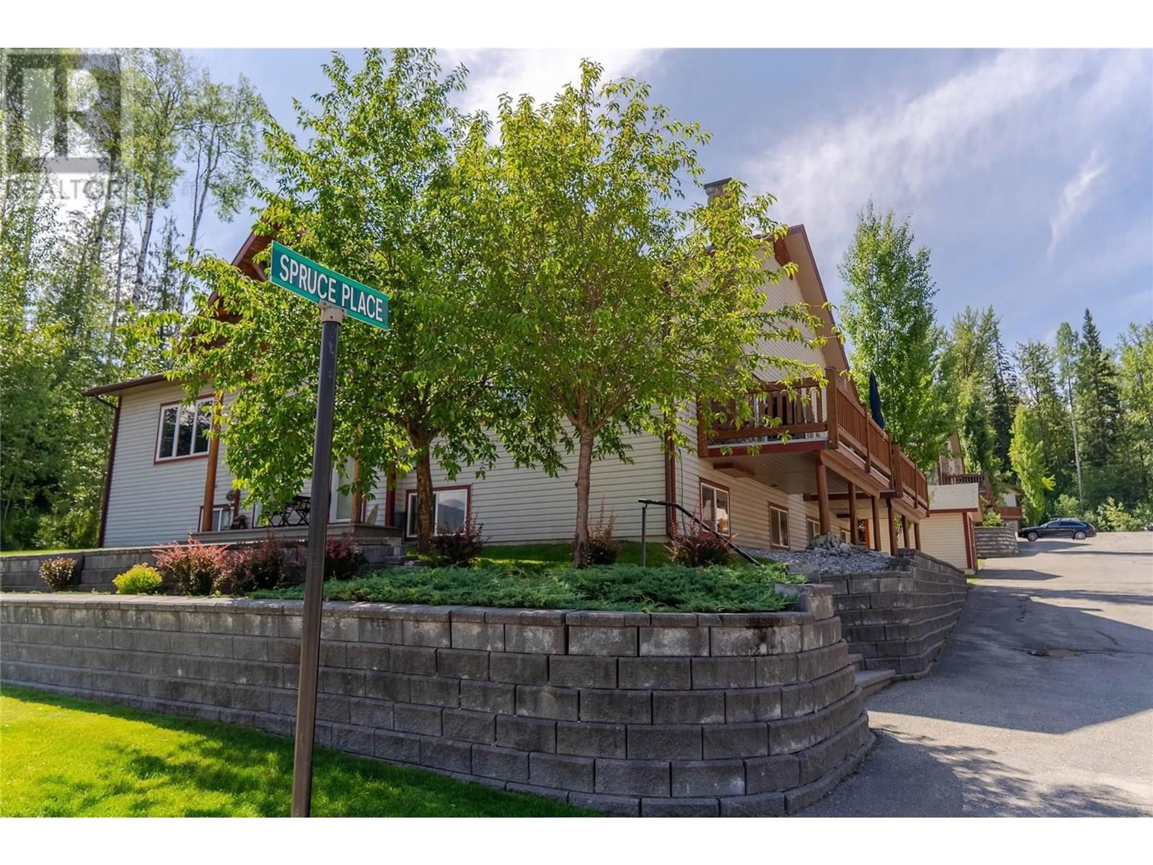 Unknown for 1A SPRUCE PLACE, Fernie British Columbia V0B1M4