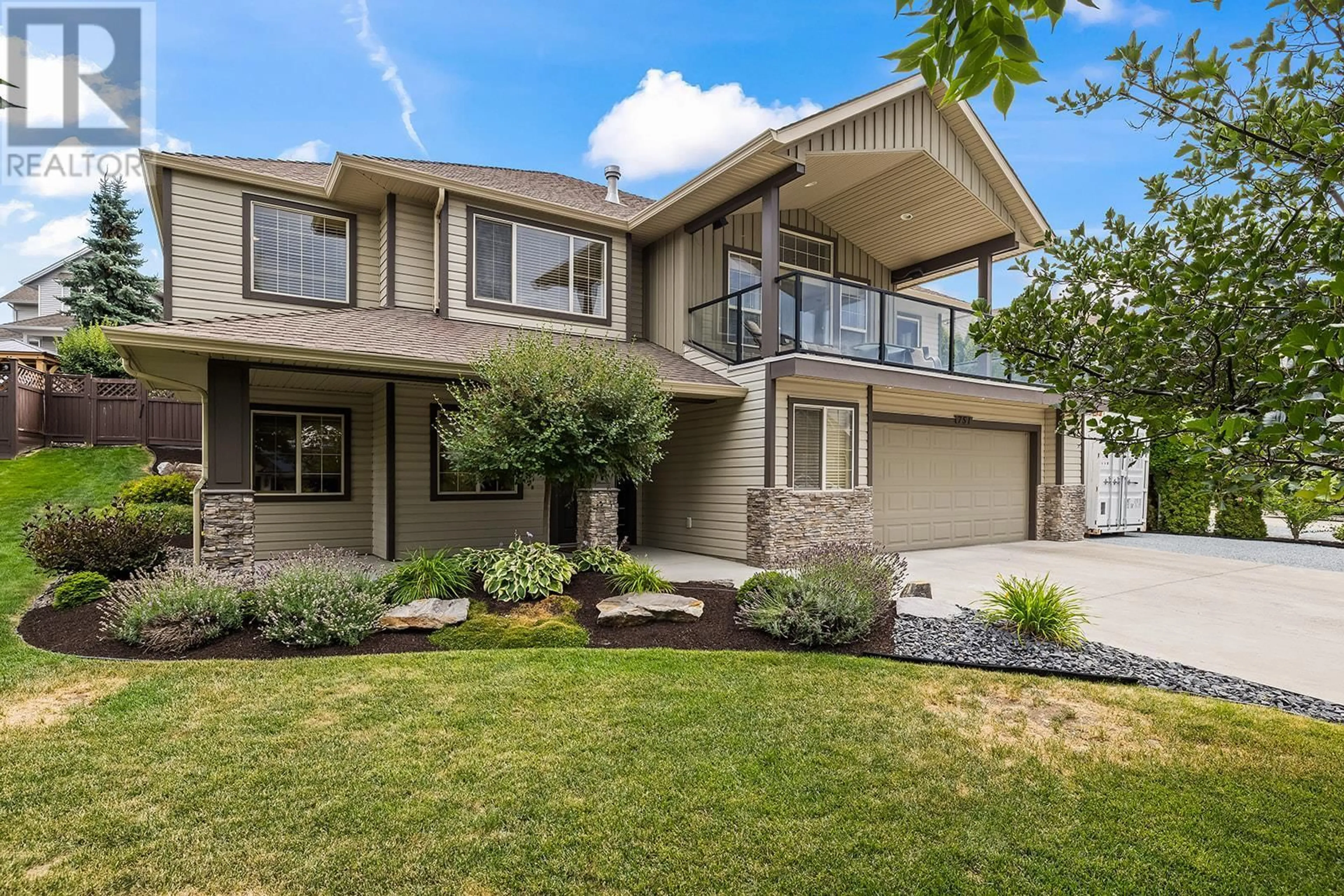 Home with vinyl exterior material, street for 751 MARIN CRESCENT, Kelowna British Columbia V1W5C8